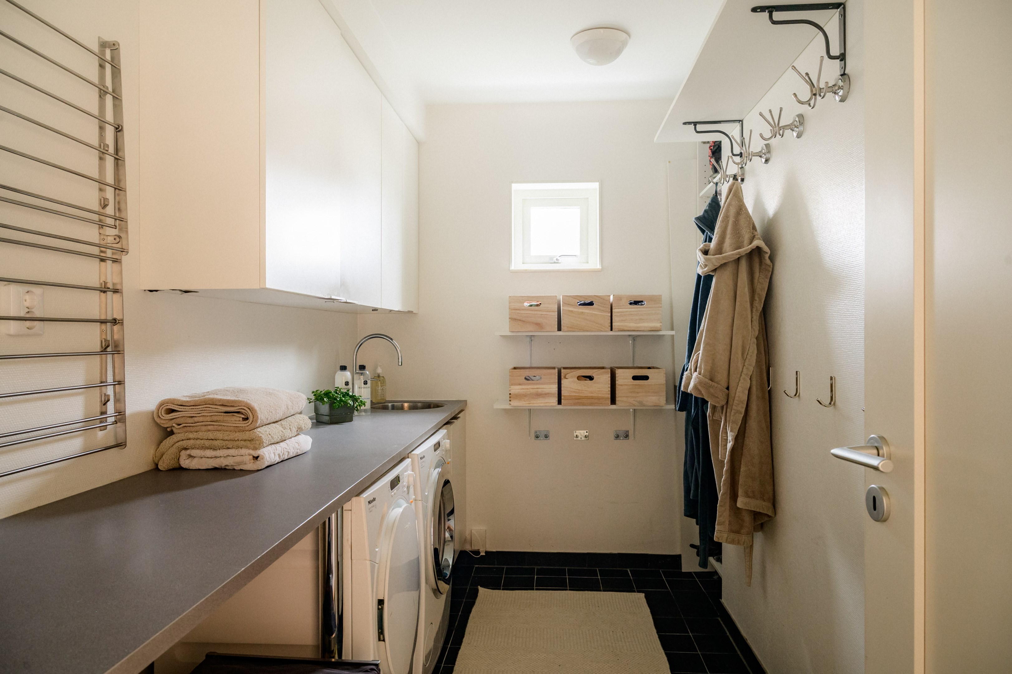 Bostadsbild från Smedsvägen 26, Till salu i Kolvik, Värmdö