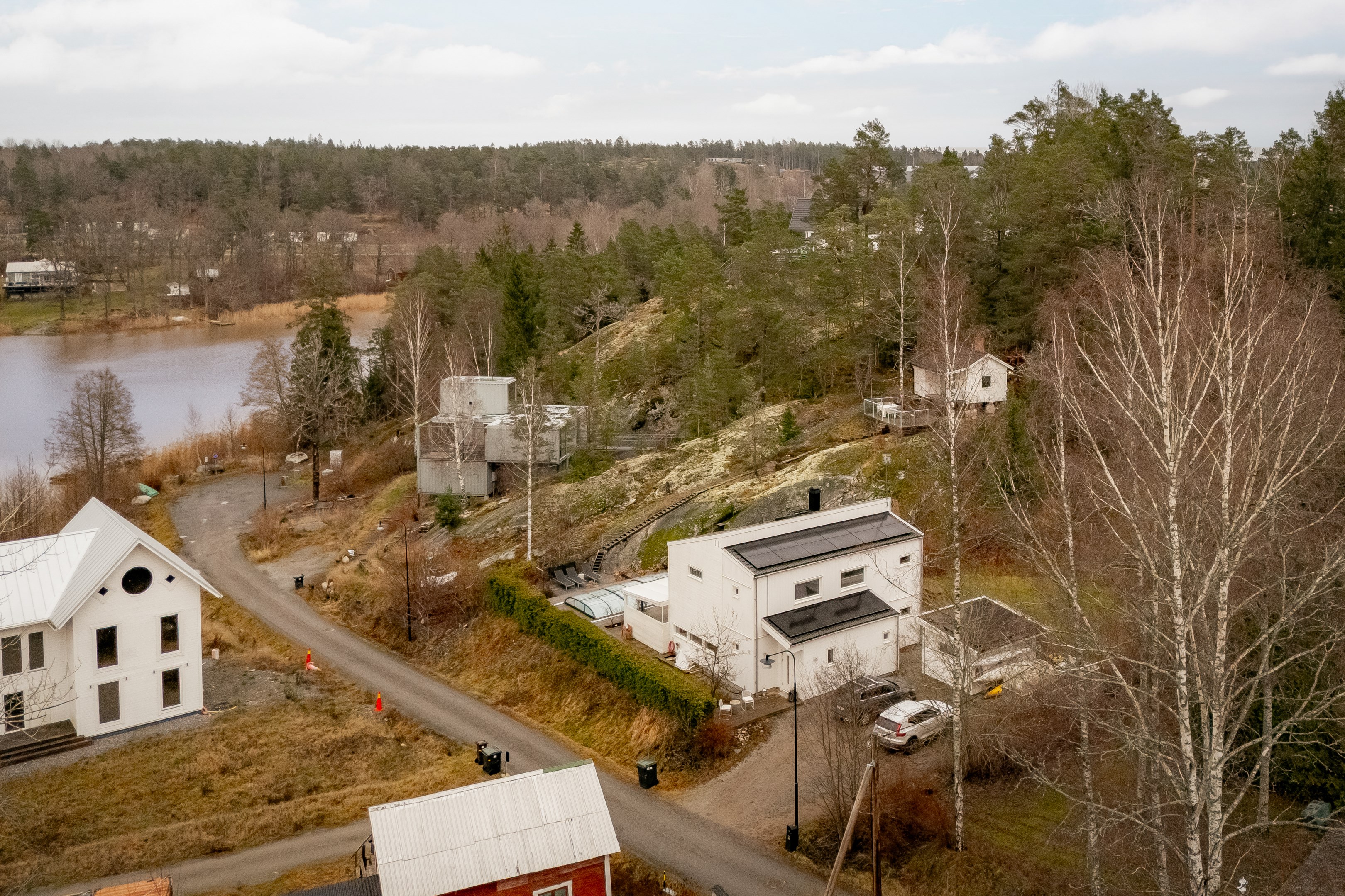 Bostadsbild från Smedsvägen 26, Till salu i Kolvik, Värmdö
