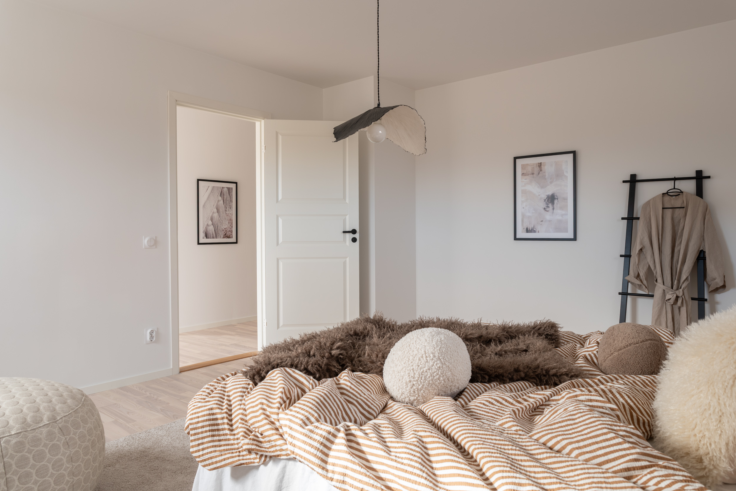 Bostadsbild från Aberga byväg 37, Till salu i Aberga, Västerås