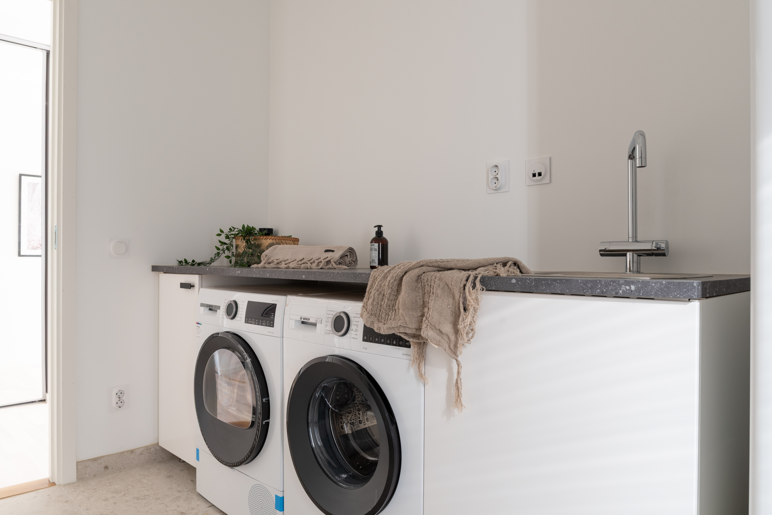 Bostadsbild från Aberga byväg 37, Till salu i Aberga, Västerås