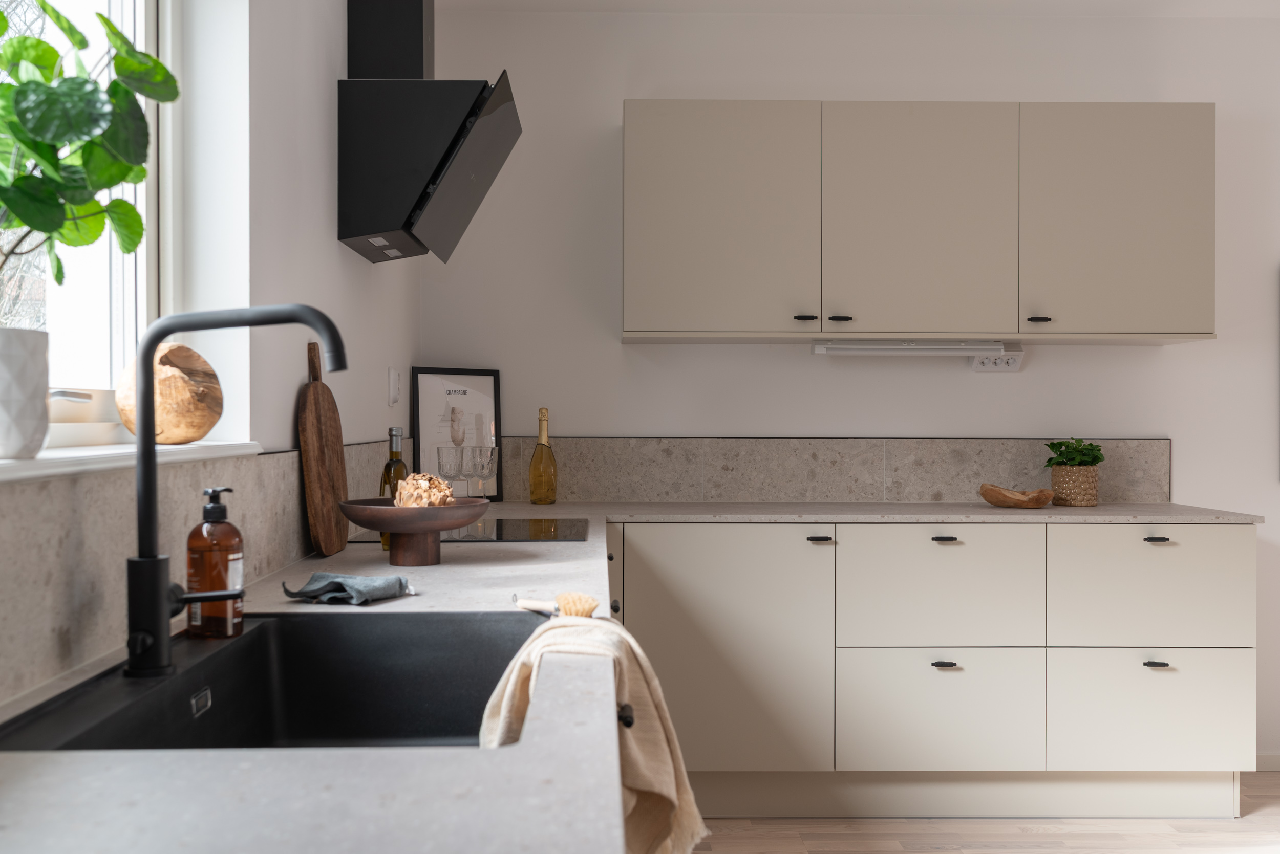 Bostadsbild från Aberga byväg 37, Till salu i Aberga, Västerås