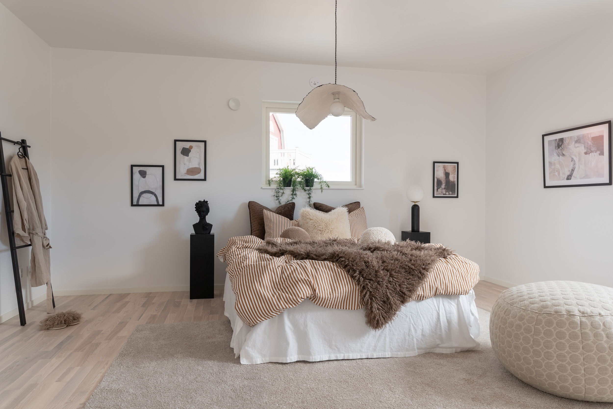 Bostadsbild från Aberga byväg 37, Till salu i Aberga, Västerås