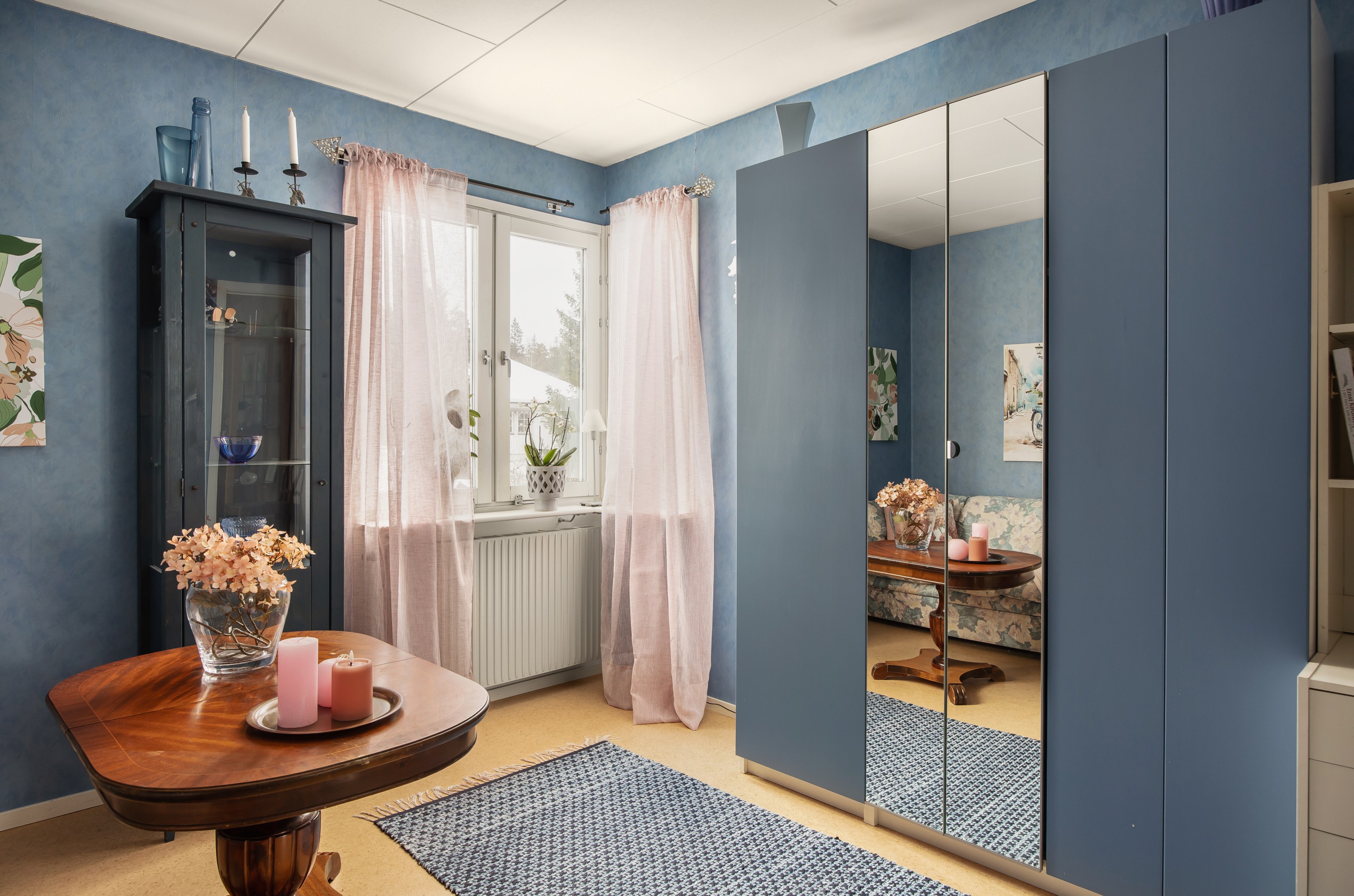 Bostadsbild från Revirvägen 33, Såld i Viby, Sollentuna