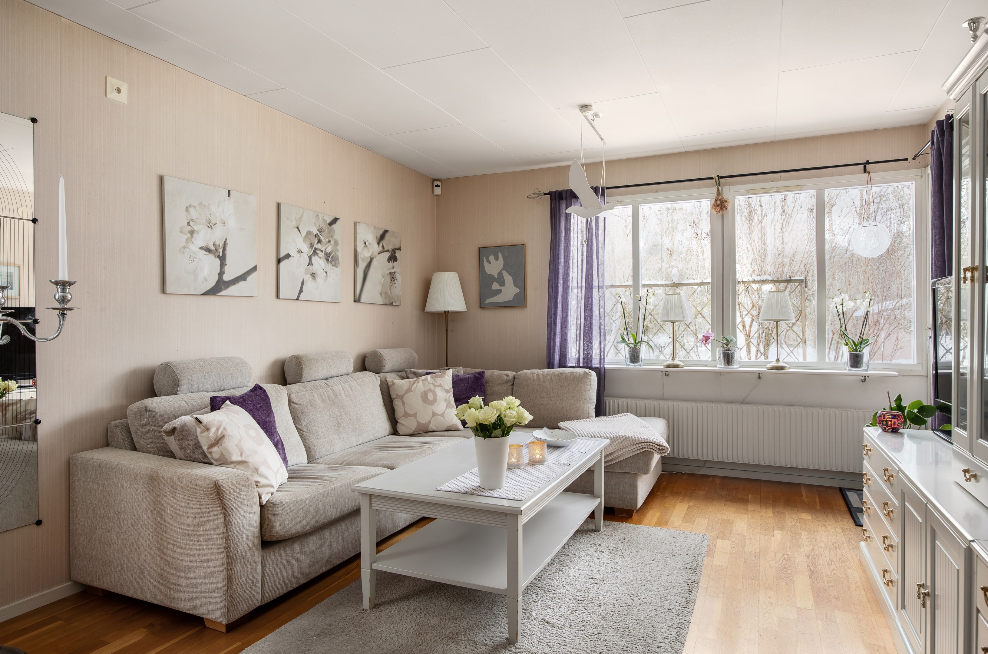 Bostadsbild från Revirvägen 33, Såld i Viby, Sollentuna