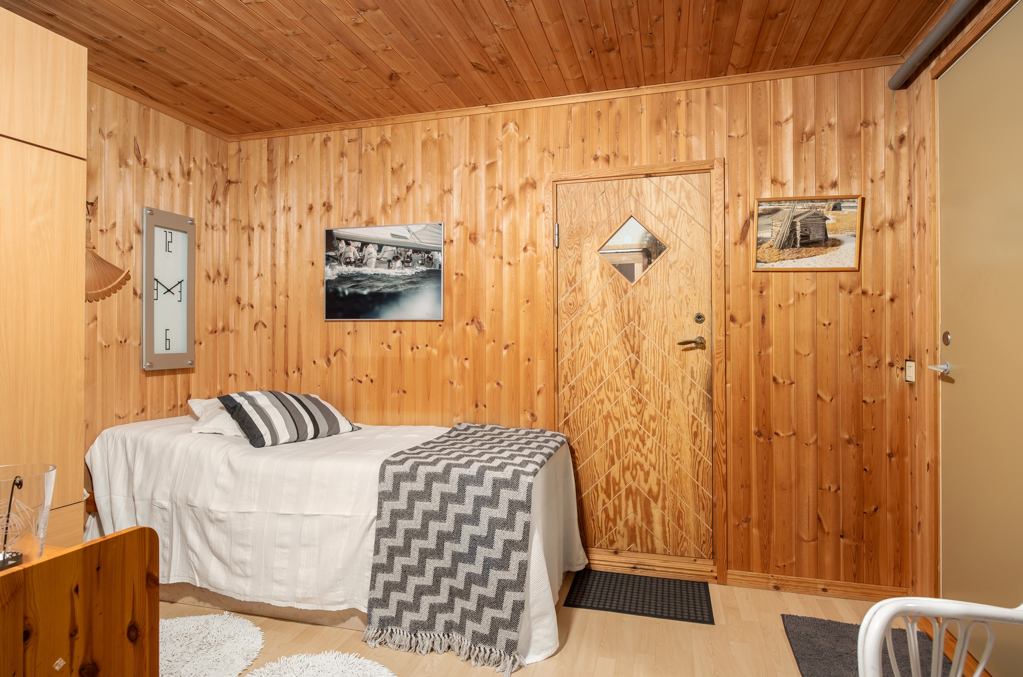 Bostadsbild från Revirvägen 33, Såld i Viby, Sollentuna