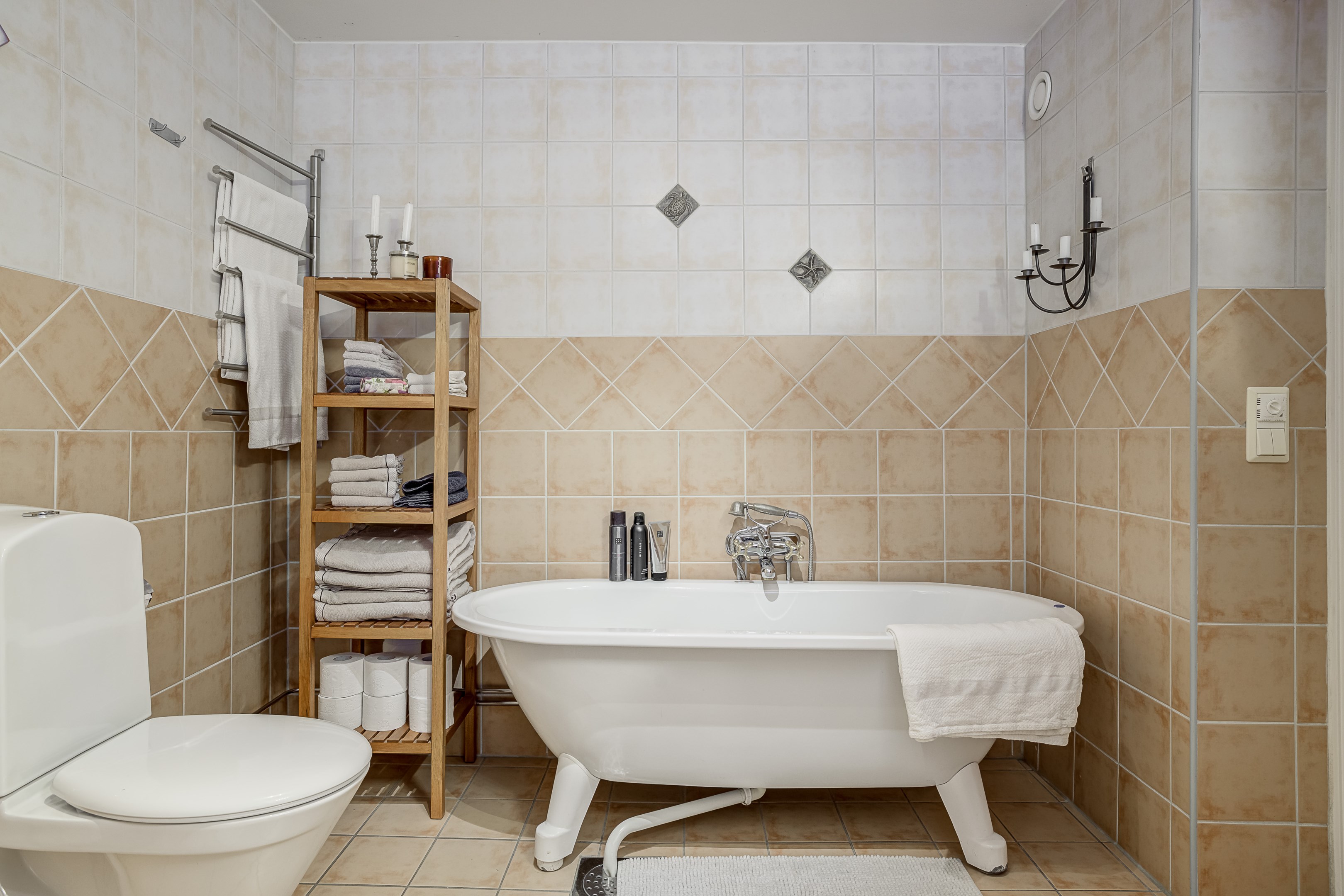 Bostadsbild från Selknä Byrsjöbacken 7, Till salu i Selknä, Uppsala