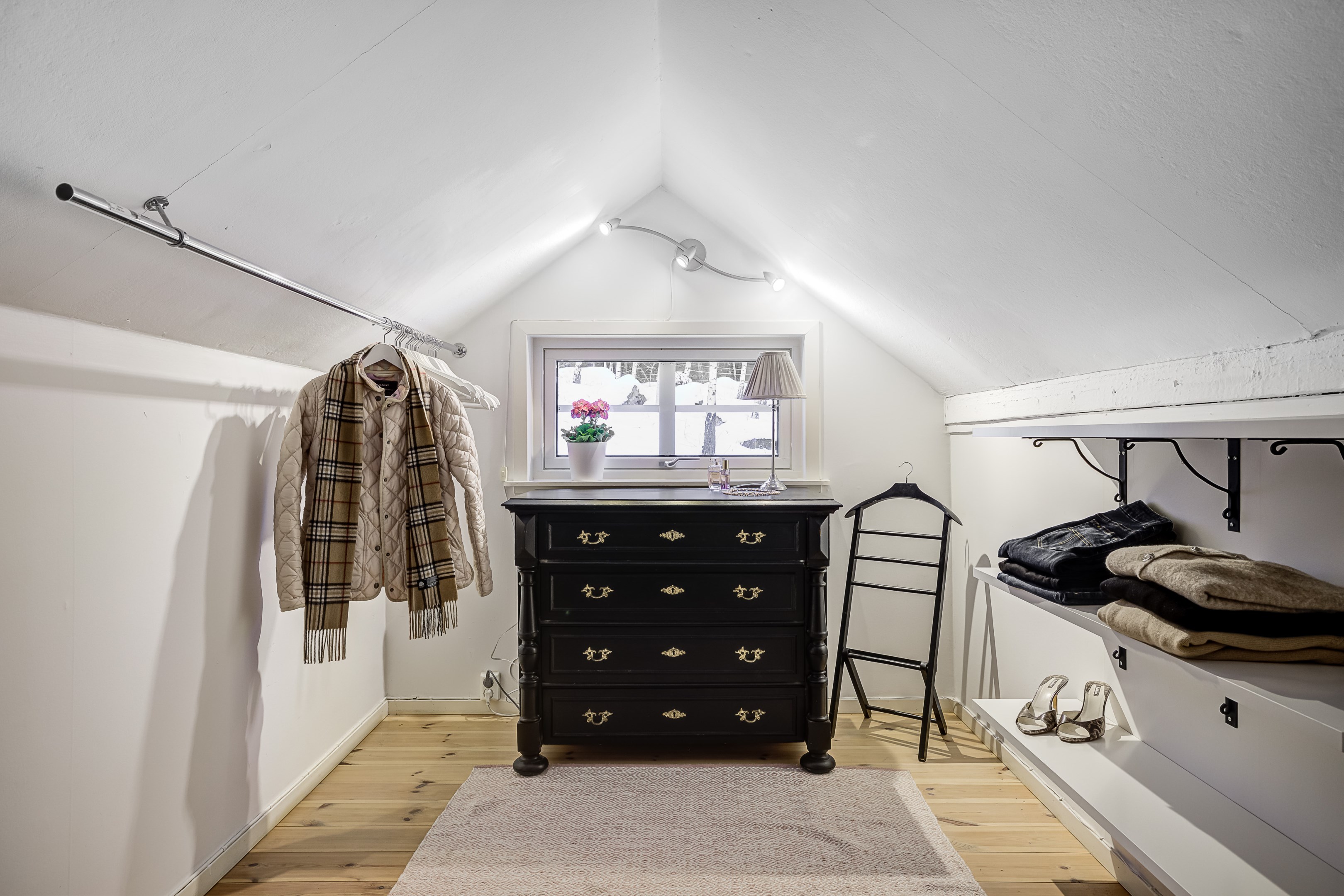 Bostadsbild från Selknä Byrsjöbacken 7, Till salu i Selknä, Uppsala