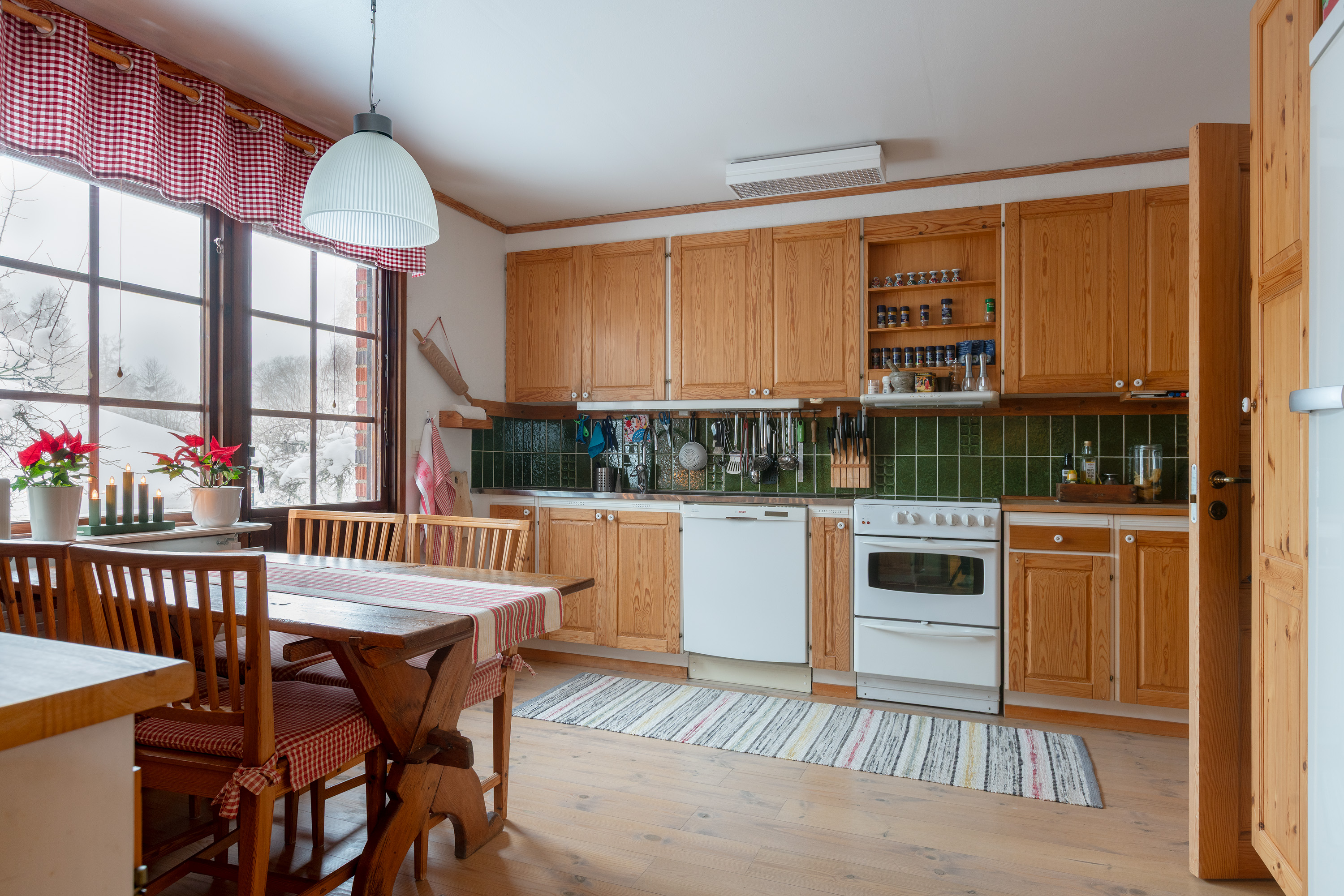 Bostadsbild från Trädgårdstorpsvägen 22, Kommande i Tullinge Parkhem, Botkyrka