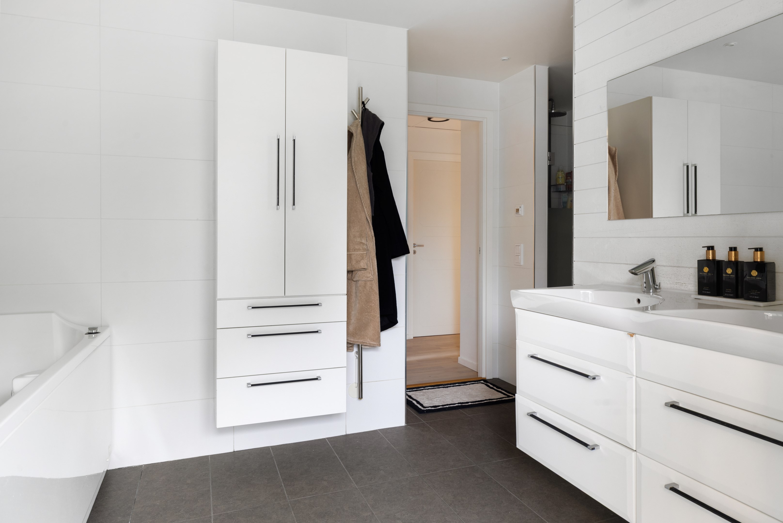 Bostadsbild från Ugglevägen 173, Till salu i Tumba, Botkyrka