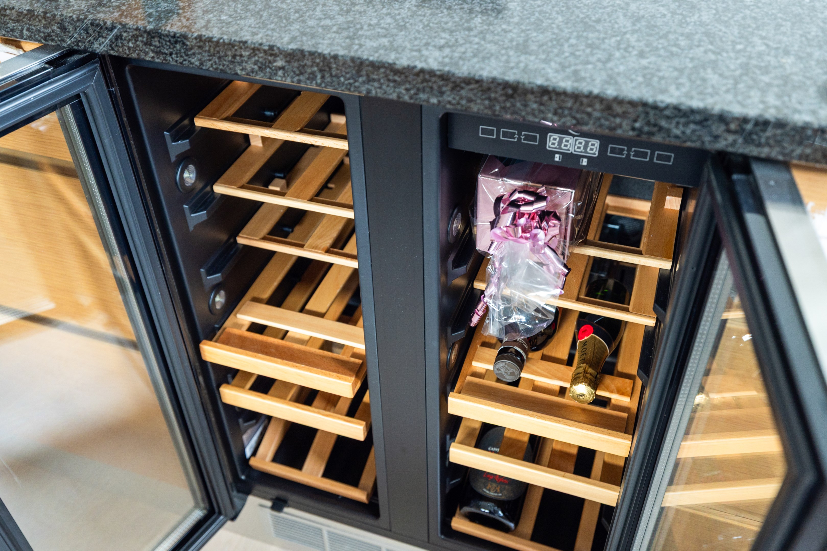 Bostadsbild från Ugglevägen 173, Till salu i Tumba, Botkyrka