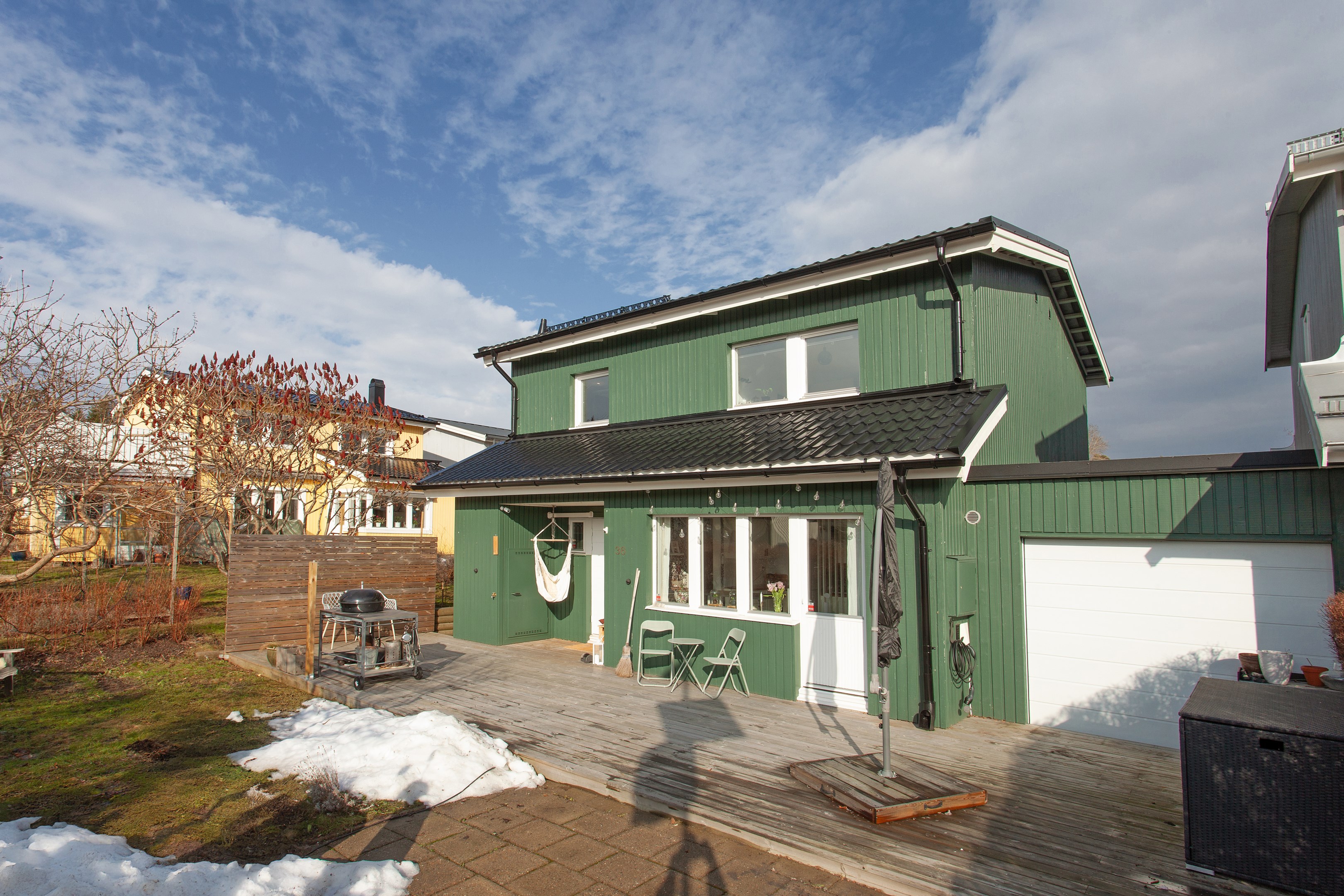 Bostadsbild från Libbyvägen 36, Såld i Gribbylund, Täby