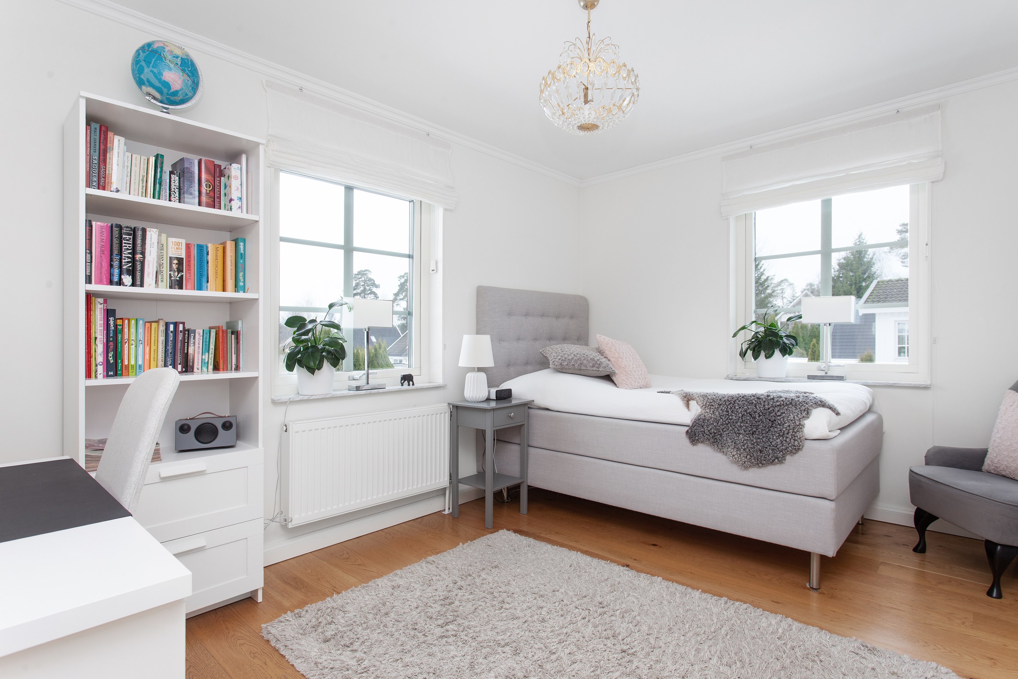 Bostadsbild från Källdisvägen 24, Till salu i Täby Kyrkby, Täby