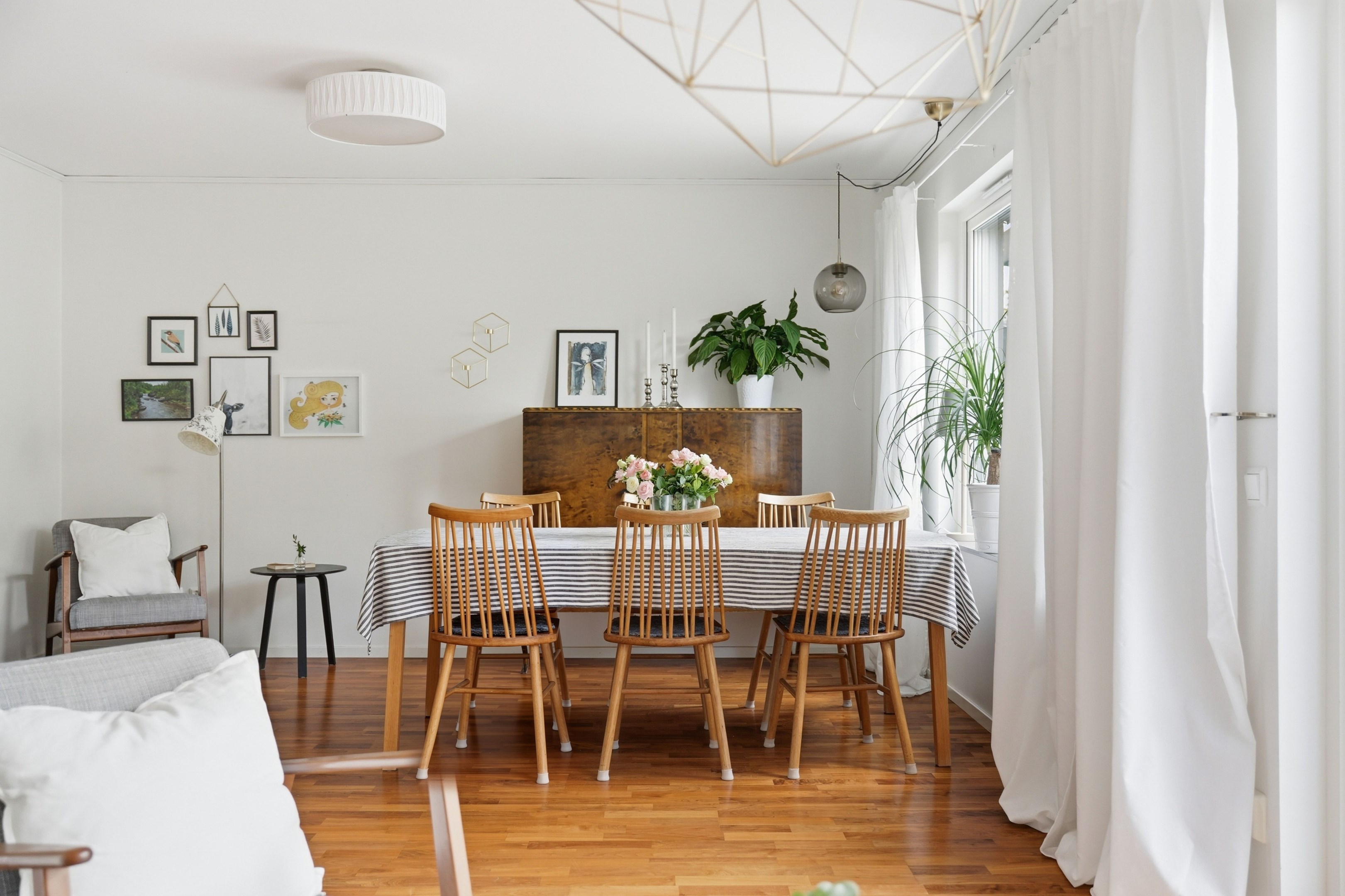 Bostadsbild från Arkeologvägen 32, Till salu i Gamla Uppsala, Uppsala