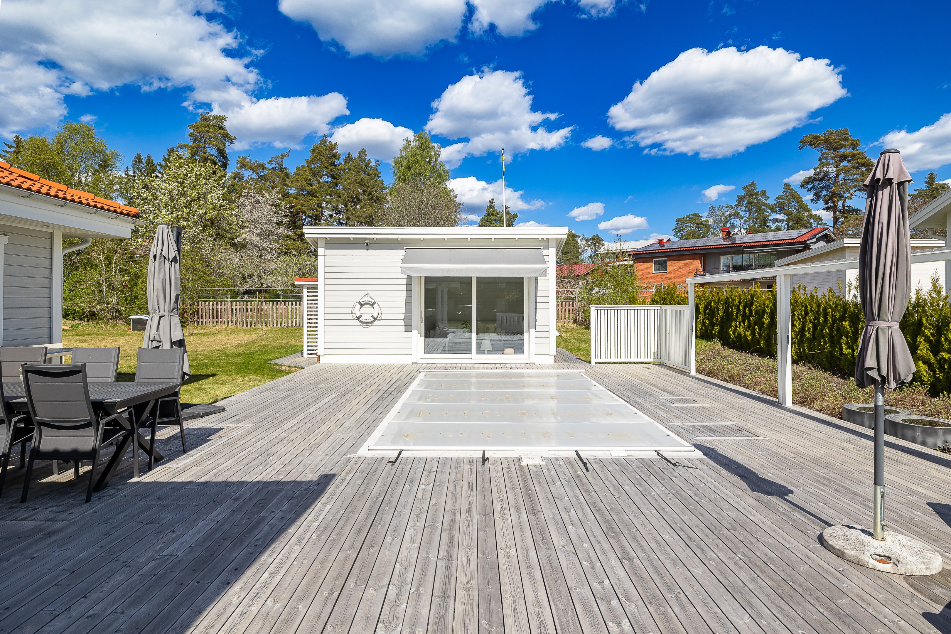 Bostadsbild från Kastanjeblomsvägen 4, Till salu i Skölsta, Uppsala