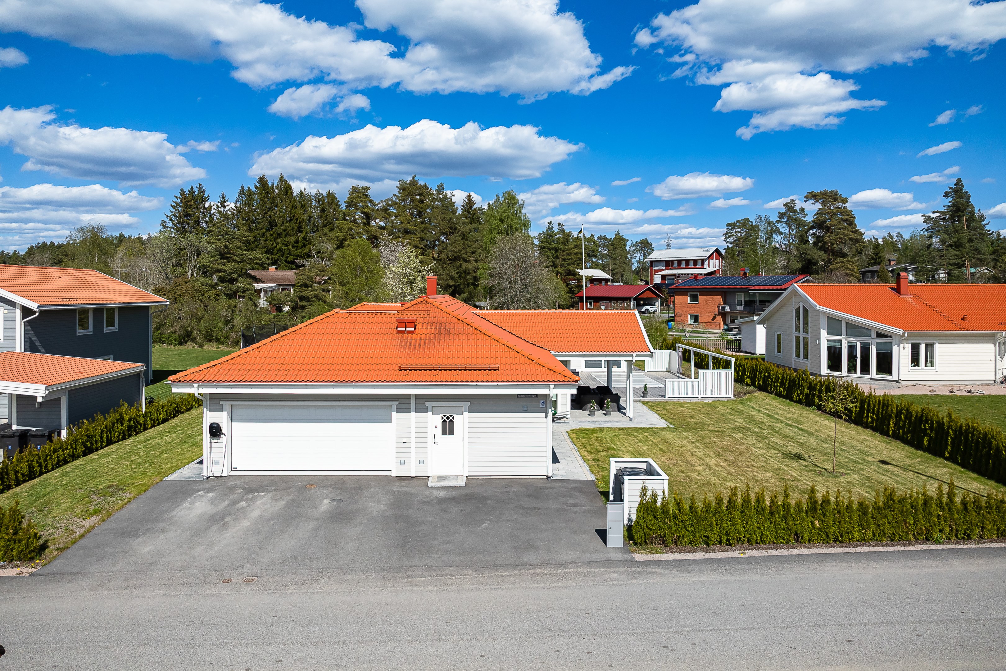 Bostadsbild från Kastanjeblomsvägen 4, Till salu i Skölsta, Uppsala