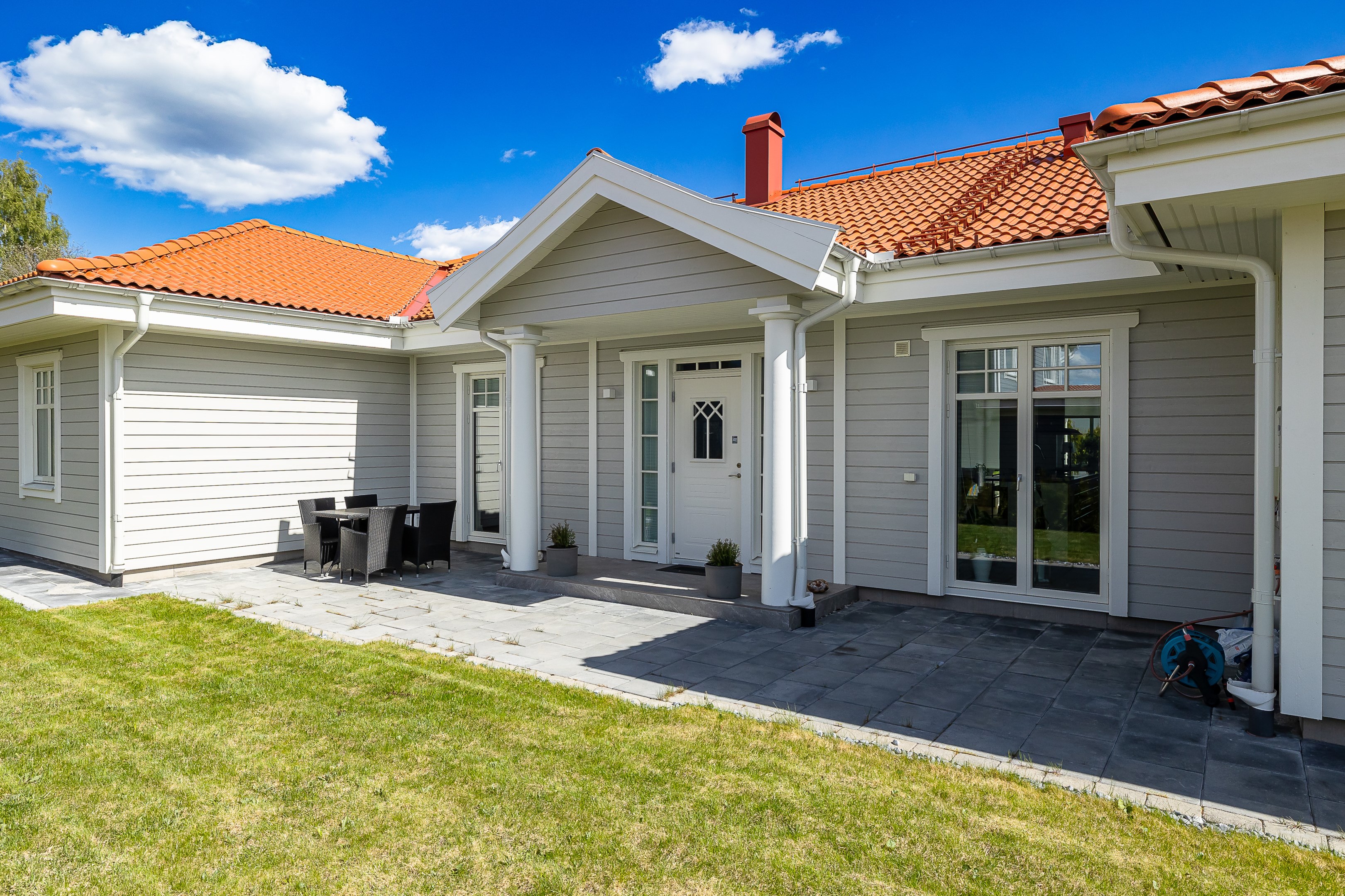 Bostadsbild från Kastanjeblomsvägen 4, Till salu i Skölsta, Uppsala