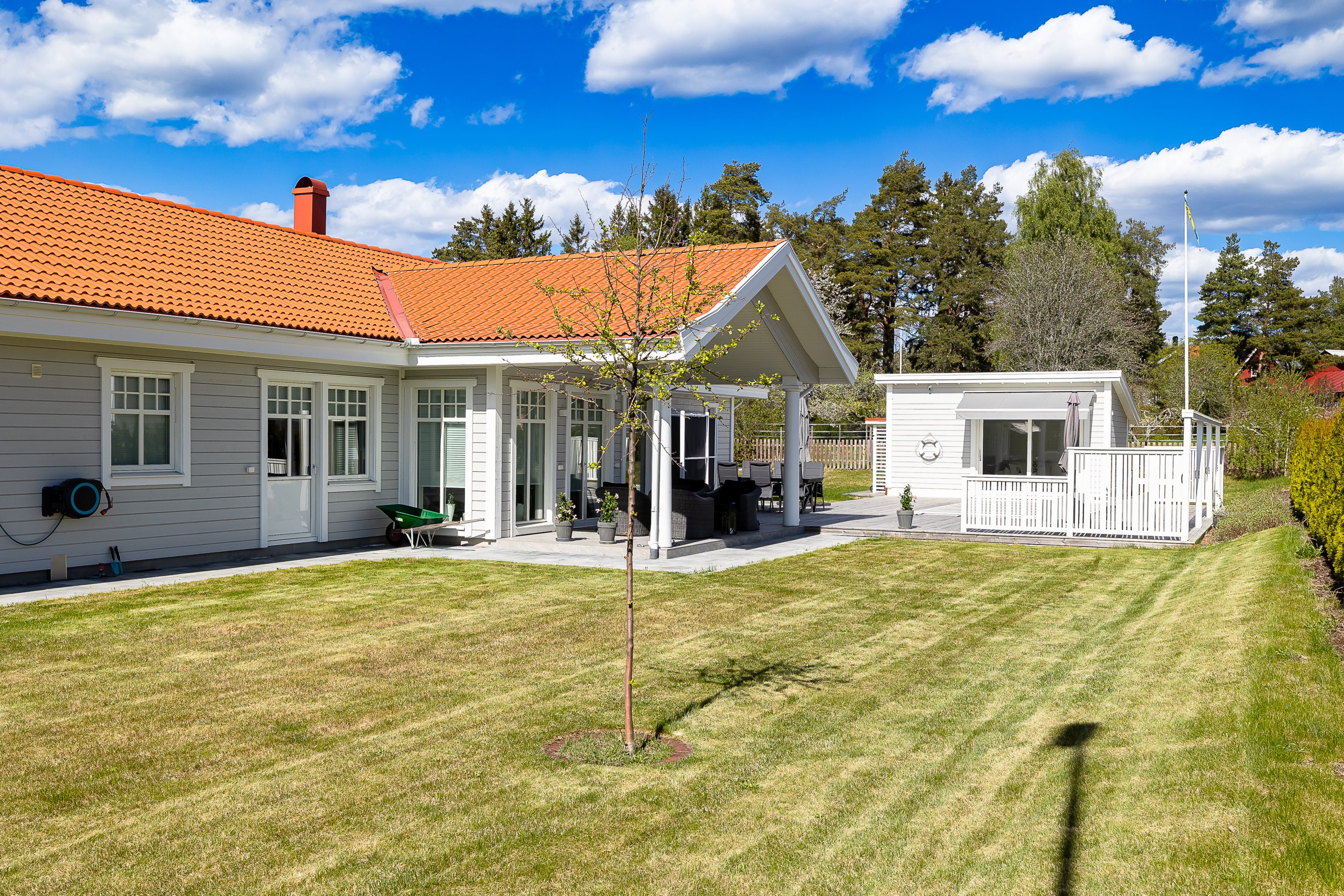 Bostadsbild från Kastanjeblomsvägen 4, Till salu i Skölsta, Uppsala
