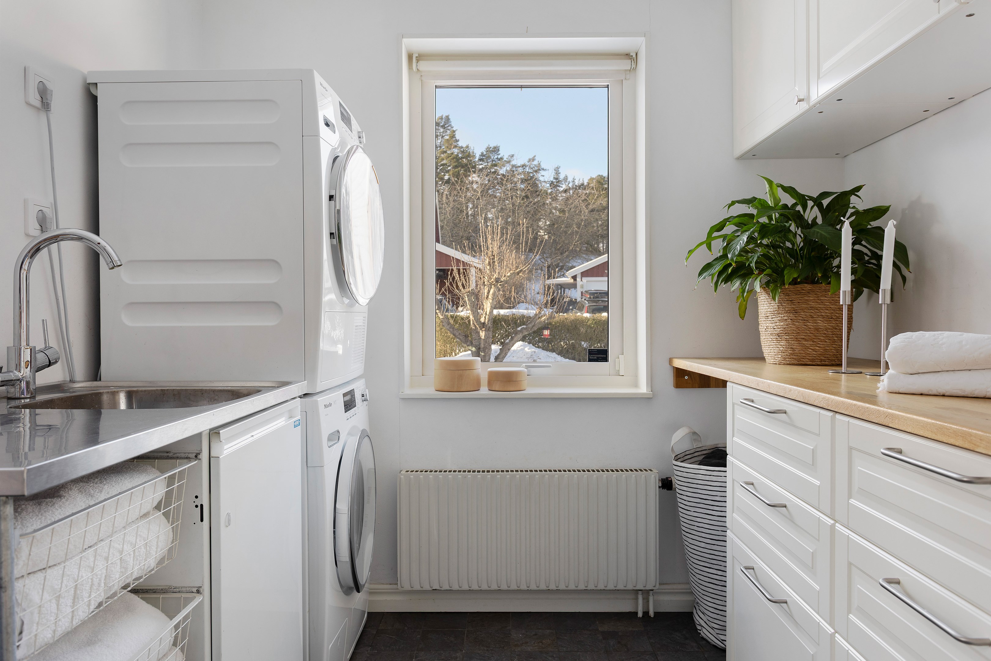 Bostadsbild från Rensättra allé 17, Såld i Rensättra, Nacka