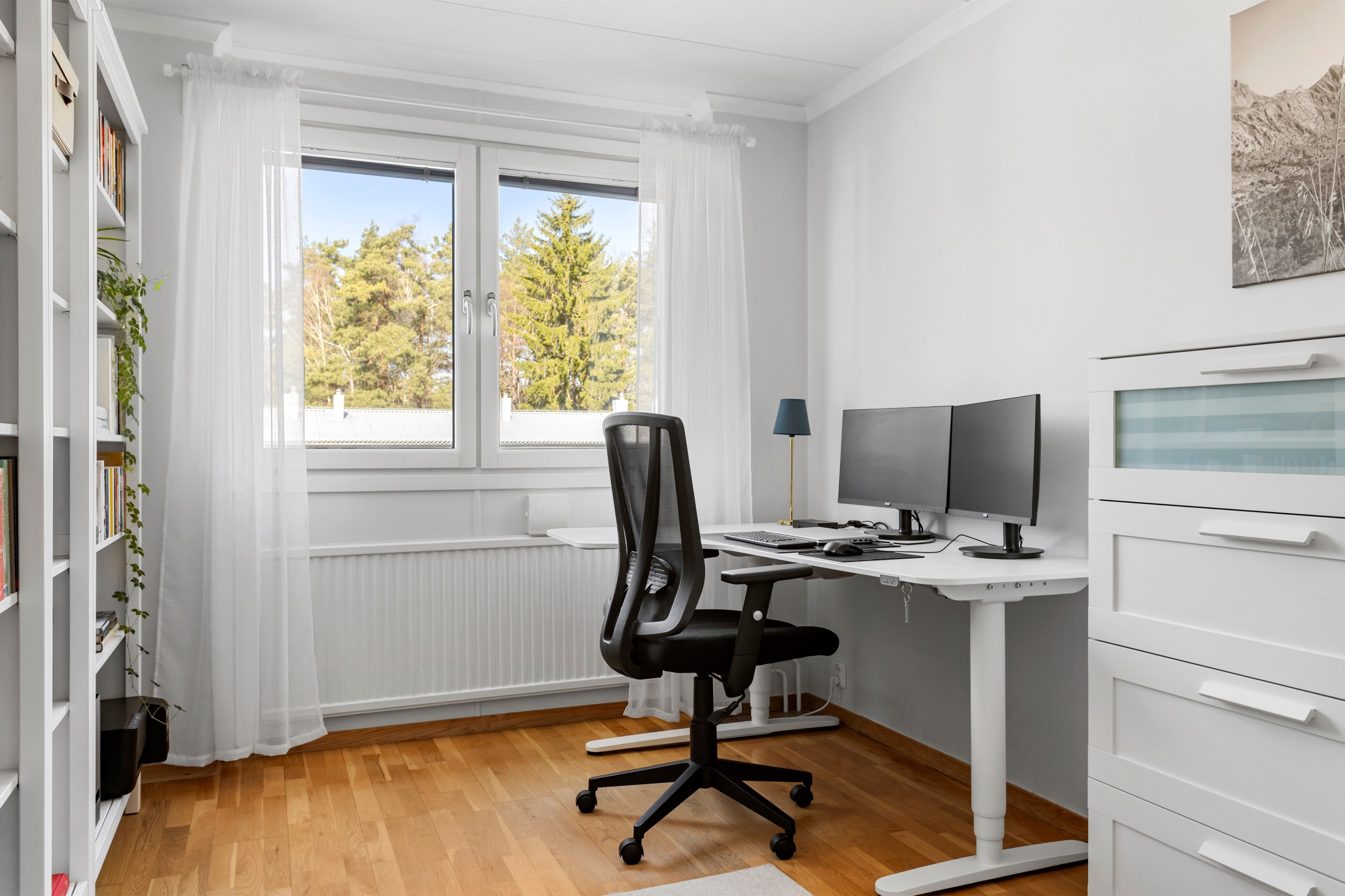 Bostadsbild från Knut Stangenbergs väg 30, Till salu i Duvnäs Utskog, Nacka