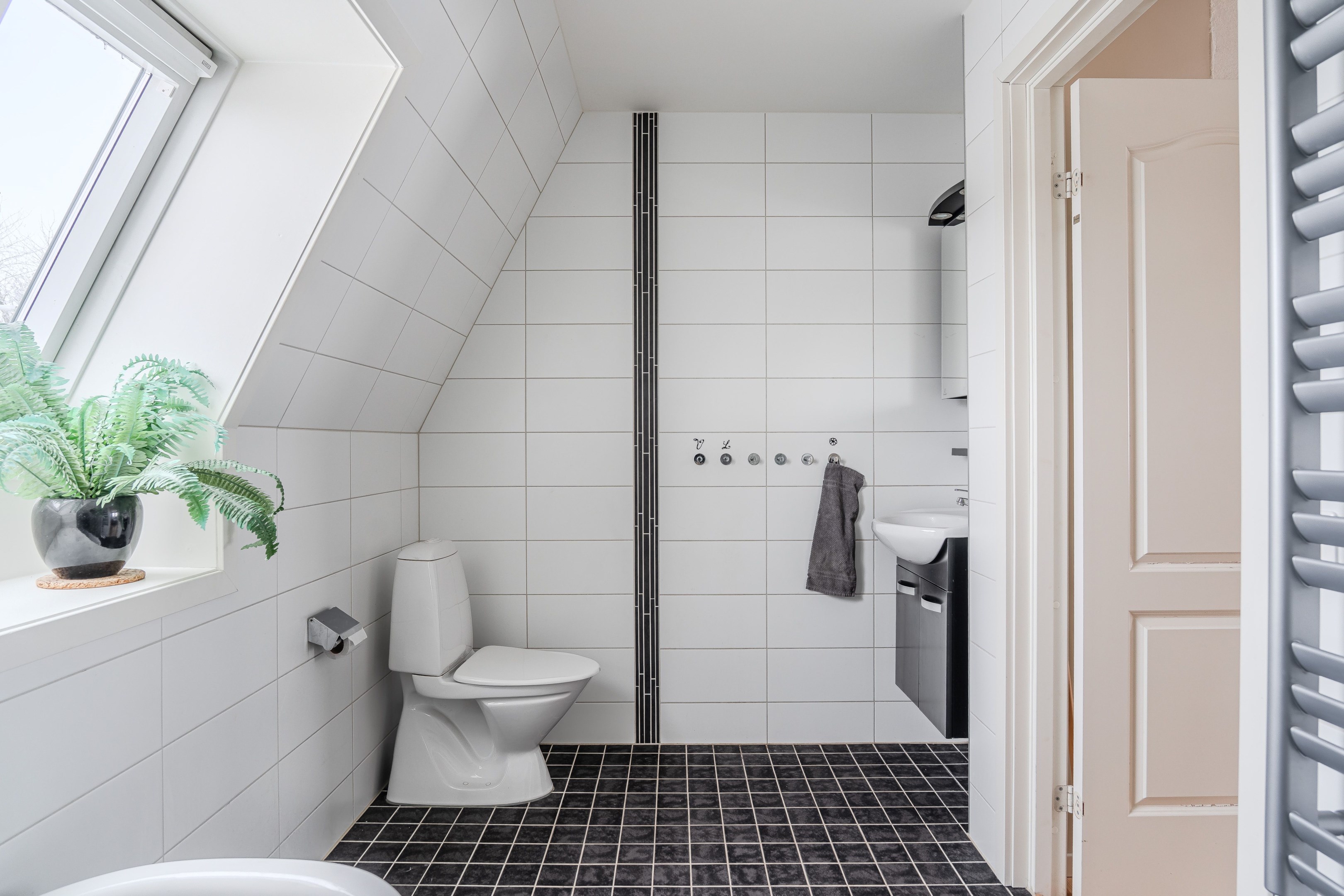 Bostadsbild från Iduns väg 1B, Såld i Gamla Uppsala, Uppsala