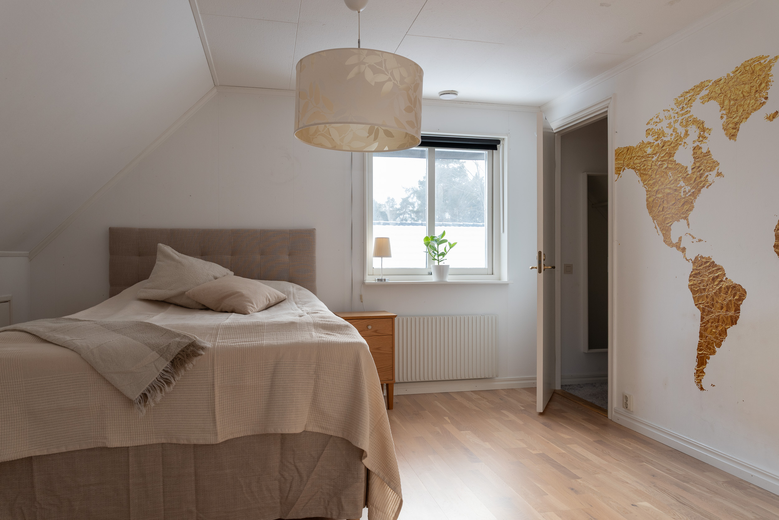 Bostadsbild från Ormbergssvängen 48, Till salu i Ormberget, Västerås