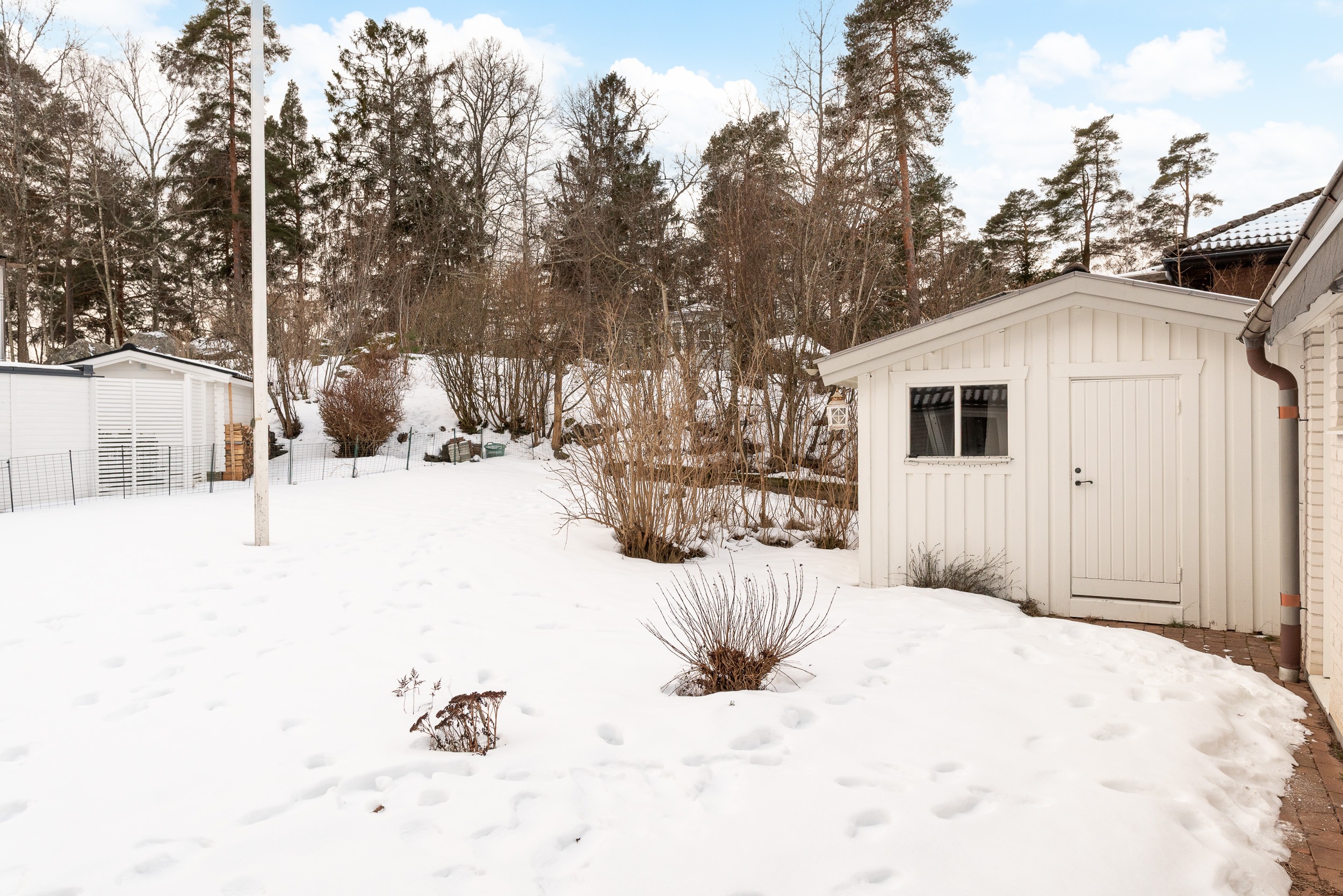 Bostadsbild från Ormbergssvängen 48, Till salu i Ormberget, Västerås