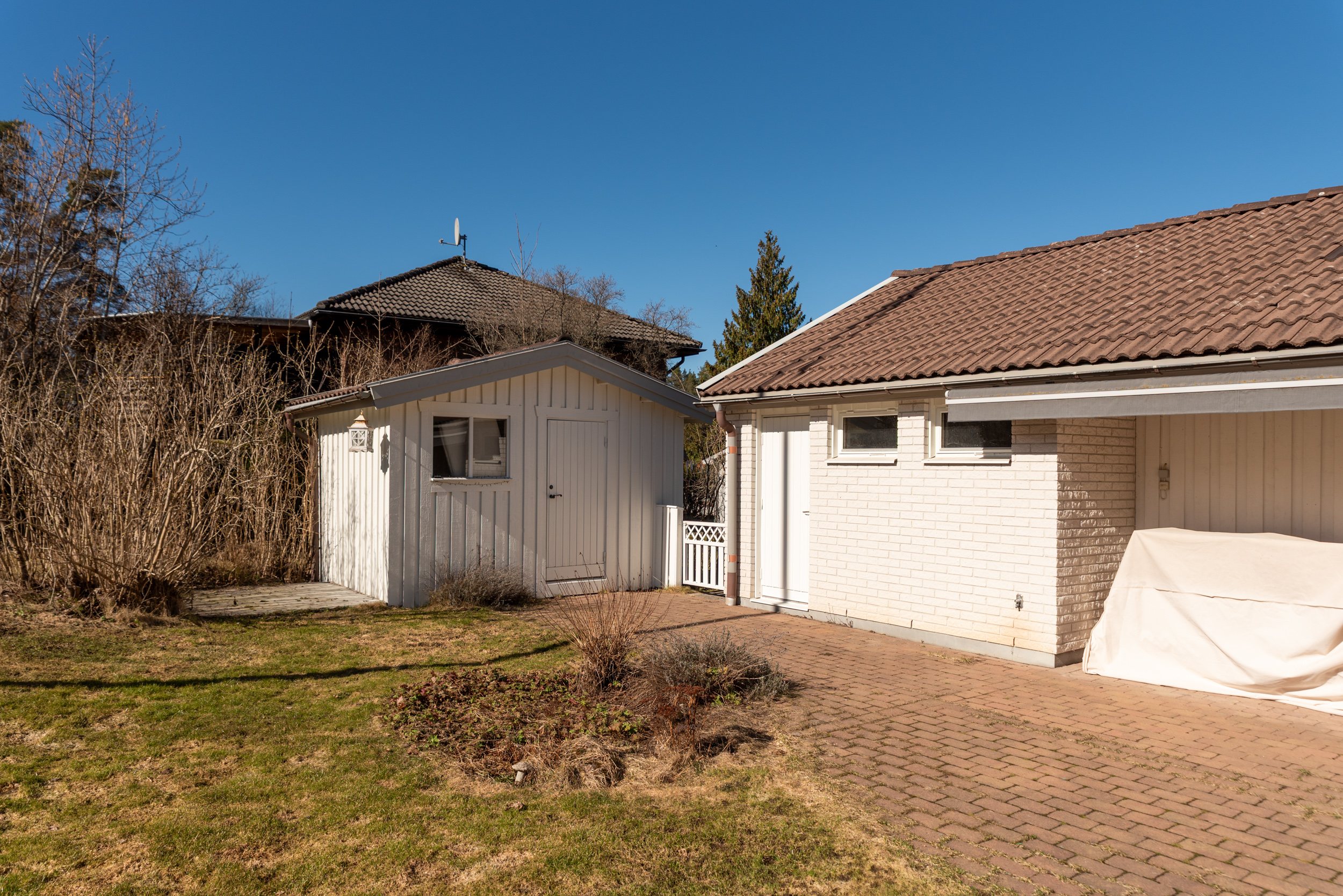 Bostadsbild från Ormbergssvängen 48, Till salu i Ormberget, Västerås