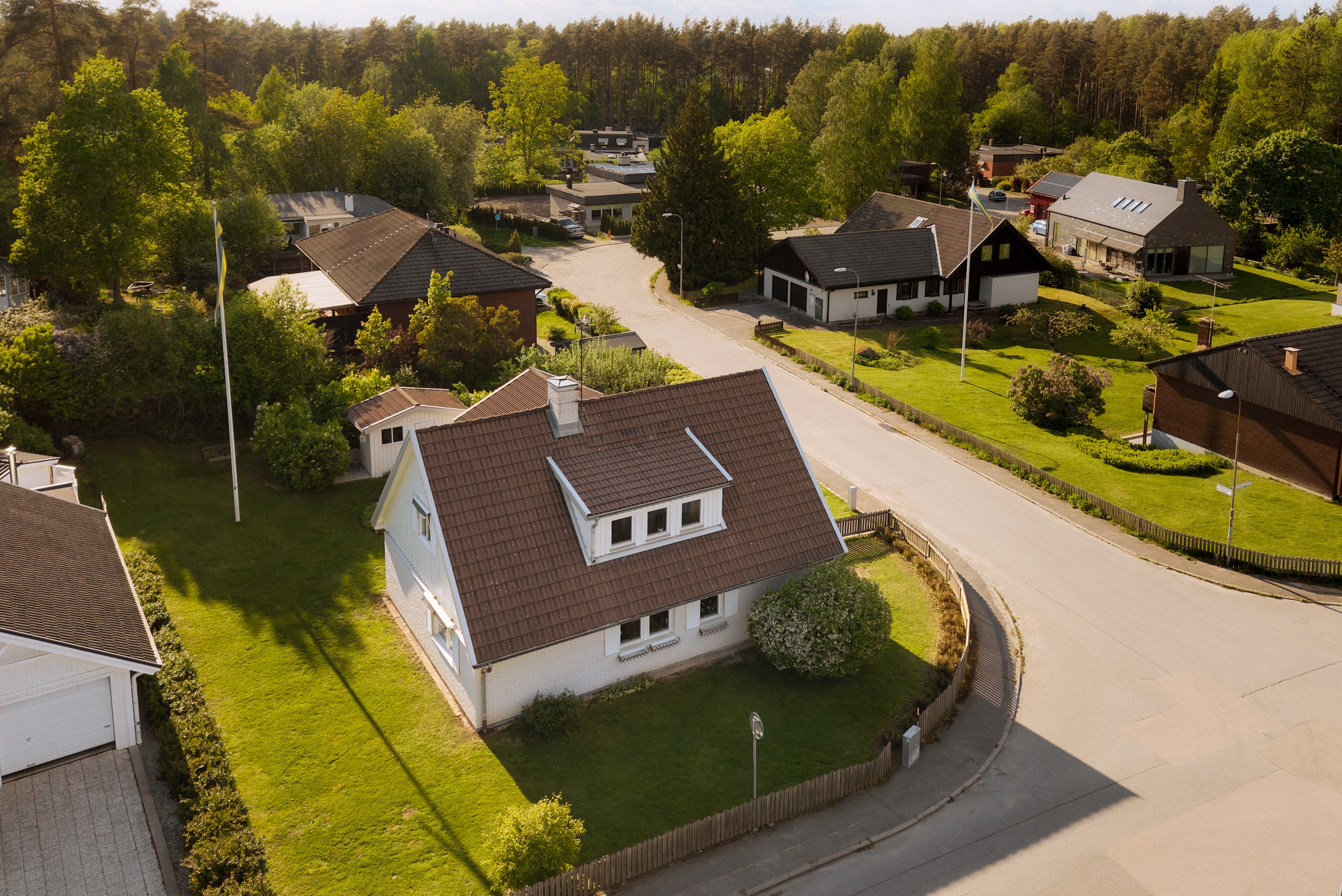 Bostadsbild från Ormbergssvängen 48, Till salu i Ormberget, Västerås