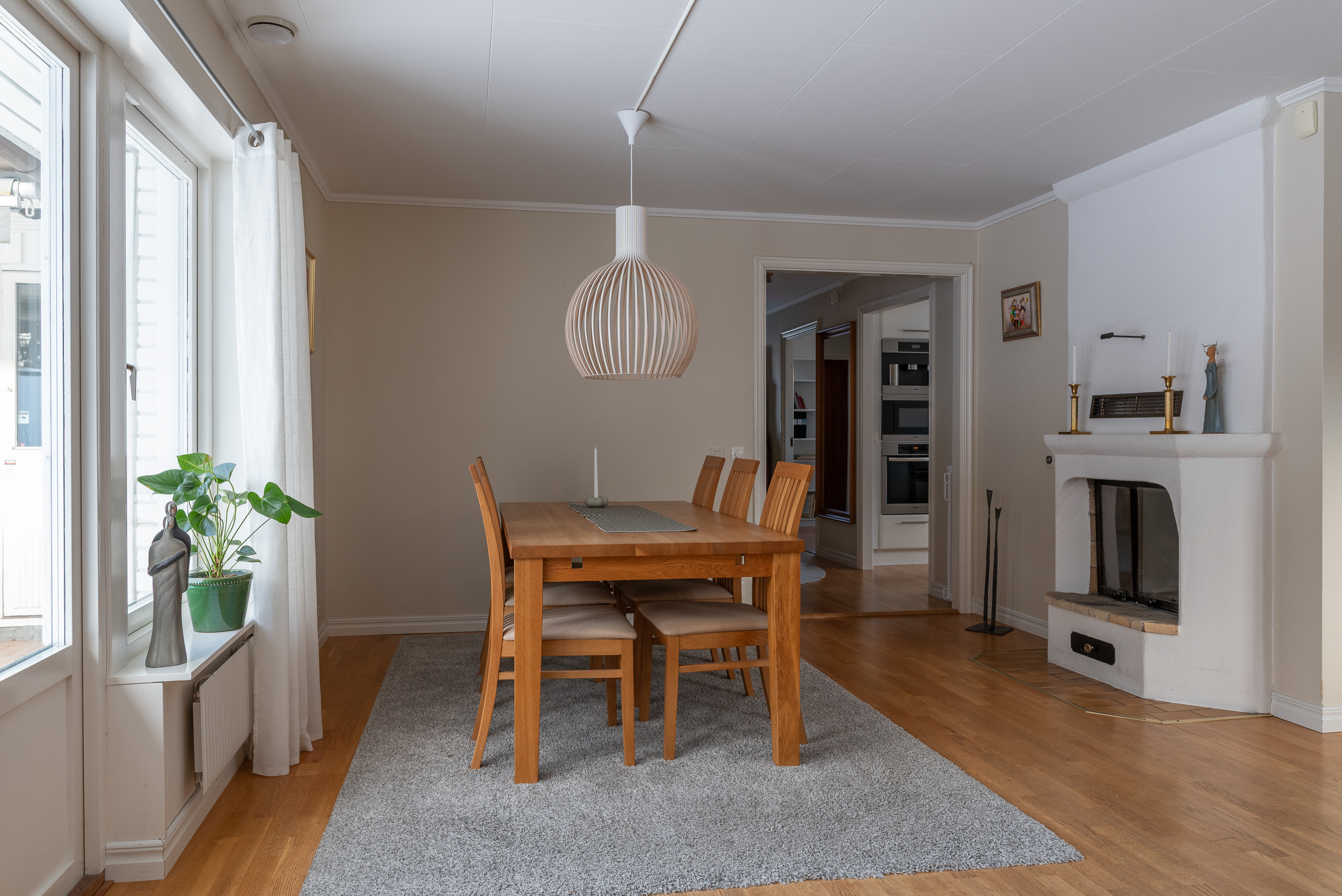 Bostadsbild från Ormbergssvängen 48, Till salu i Ormberget, Västerås