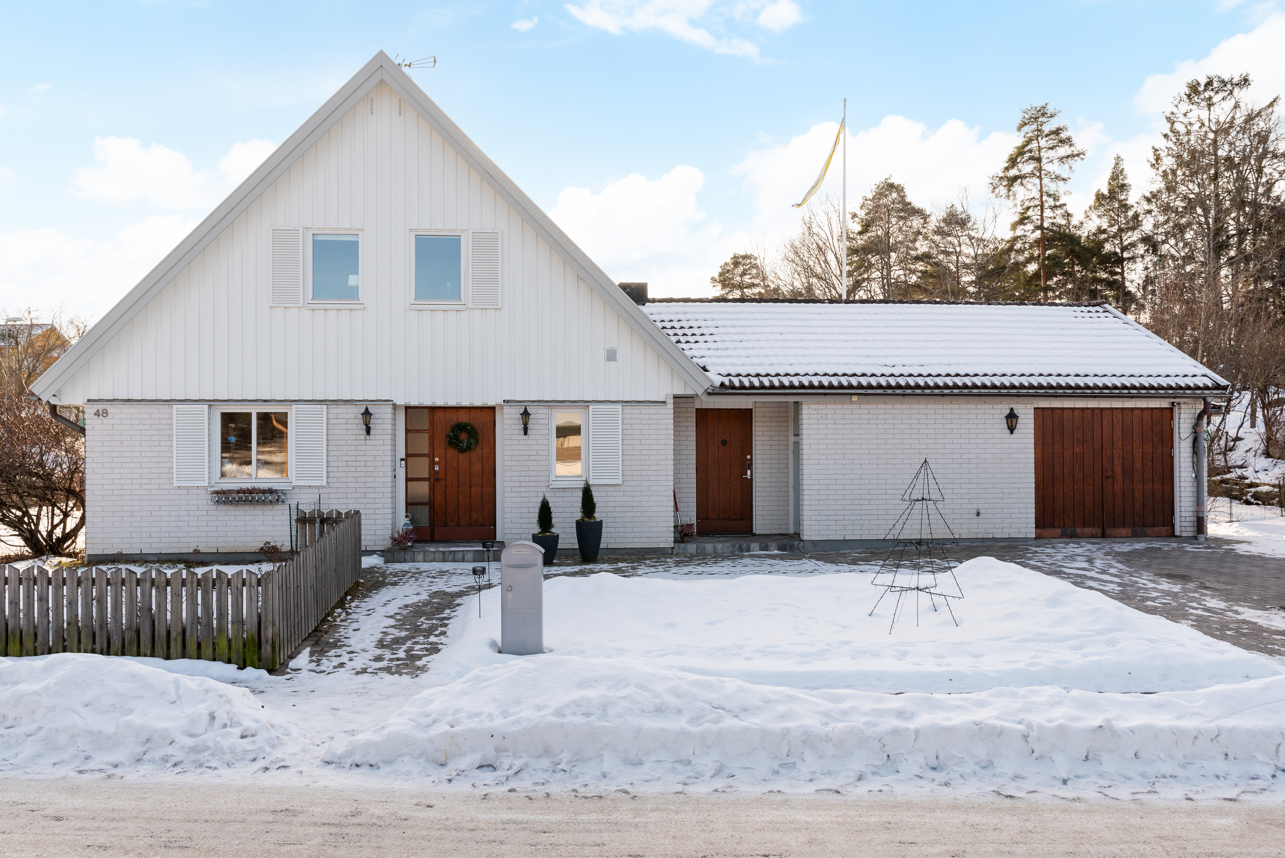 Bostadsbild från Ormbergssvängen 48, Till salu i Ormberget, Västerås