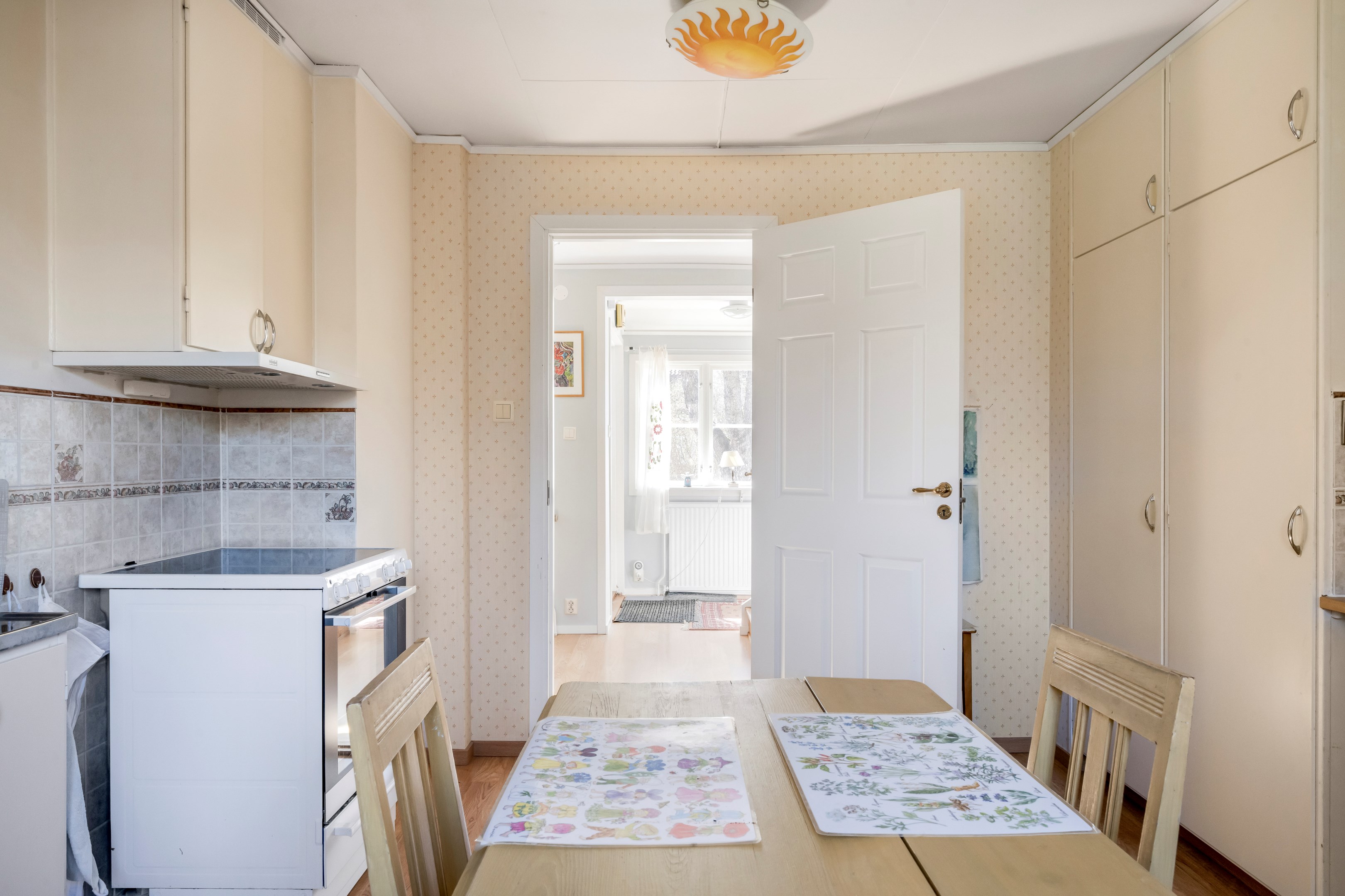 Bostadsbild från Kungsgärdesplan 4, Till salu i Kungsgärdet, Uppsala