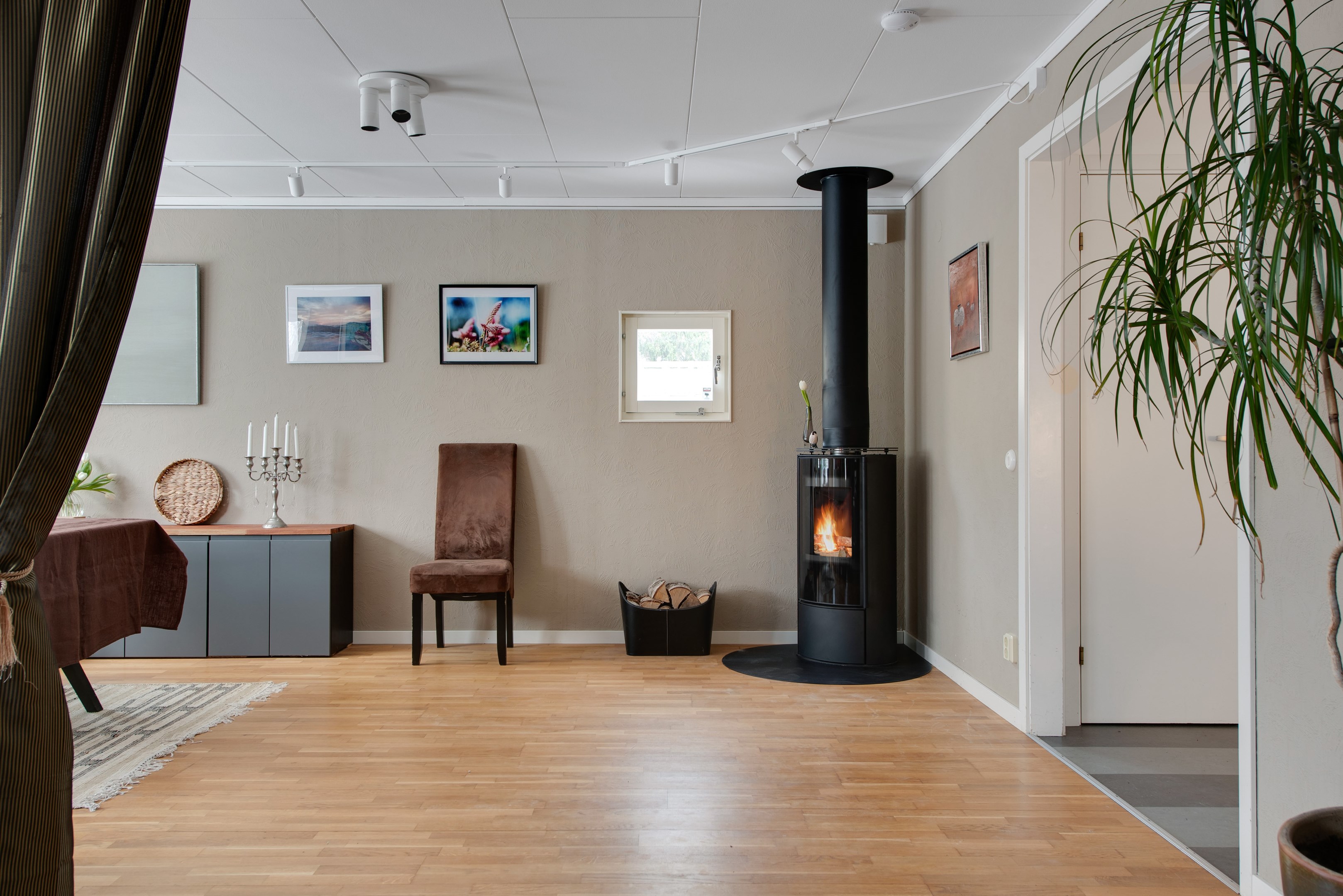 Bostadsbild från Högåsvägen 233, Såld i Knivsta - Centralt, Knivsta