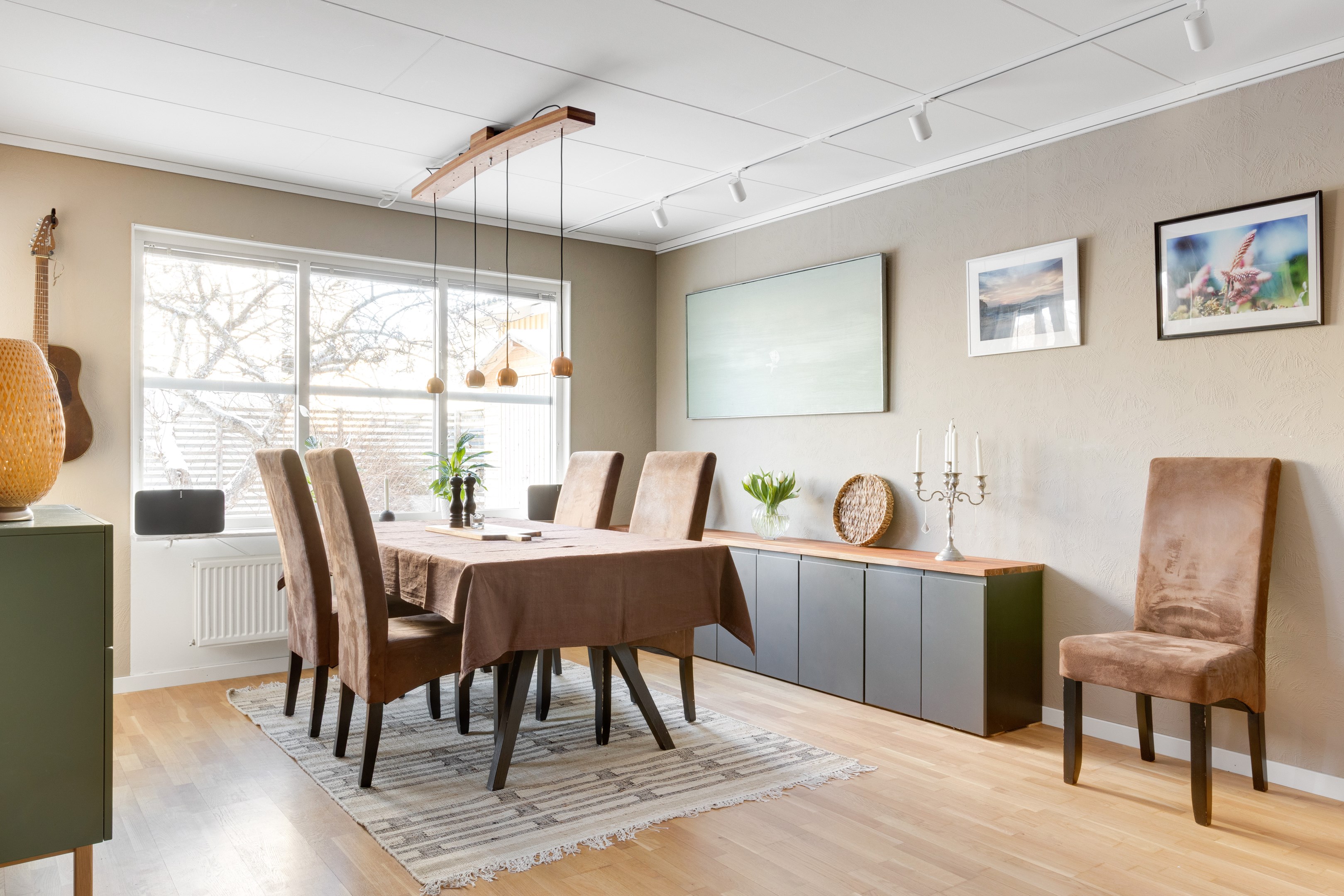 Bostadsbild från Högåsvägen 233, Såld i Knivsta - Centralt, Knivsta