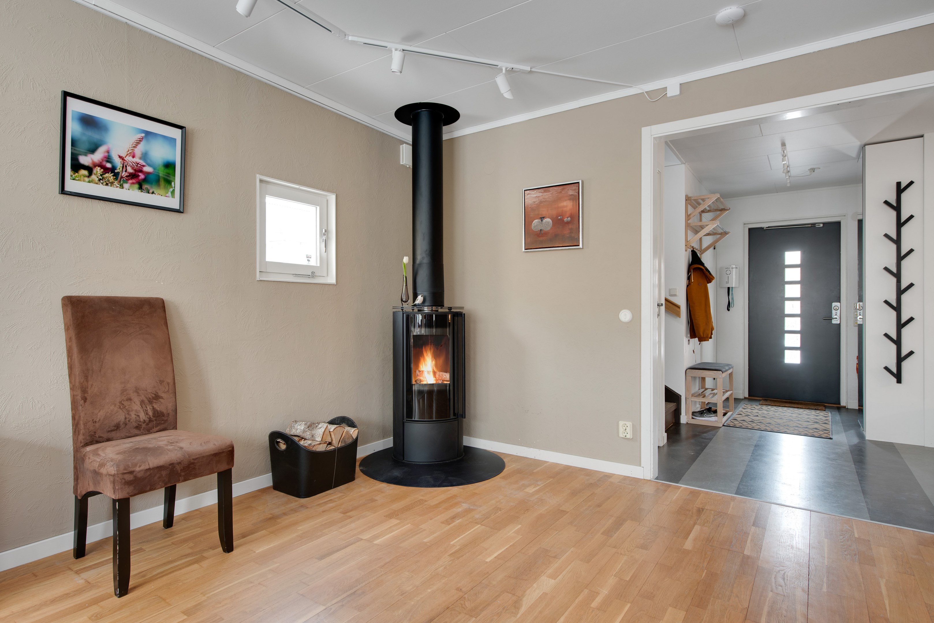 Bostadsbild från Högåsvägen 233, Såld i Knivsta - Centralt, Knivsta