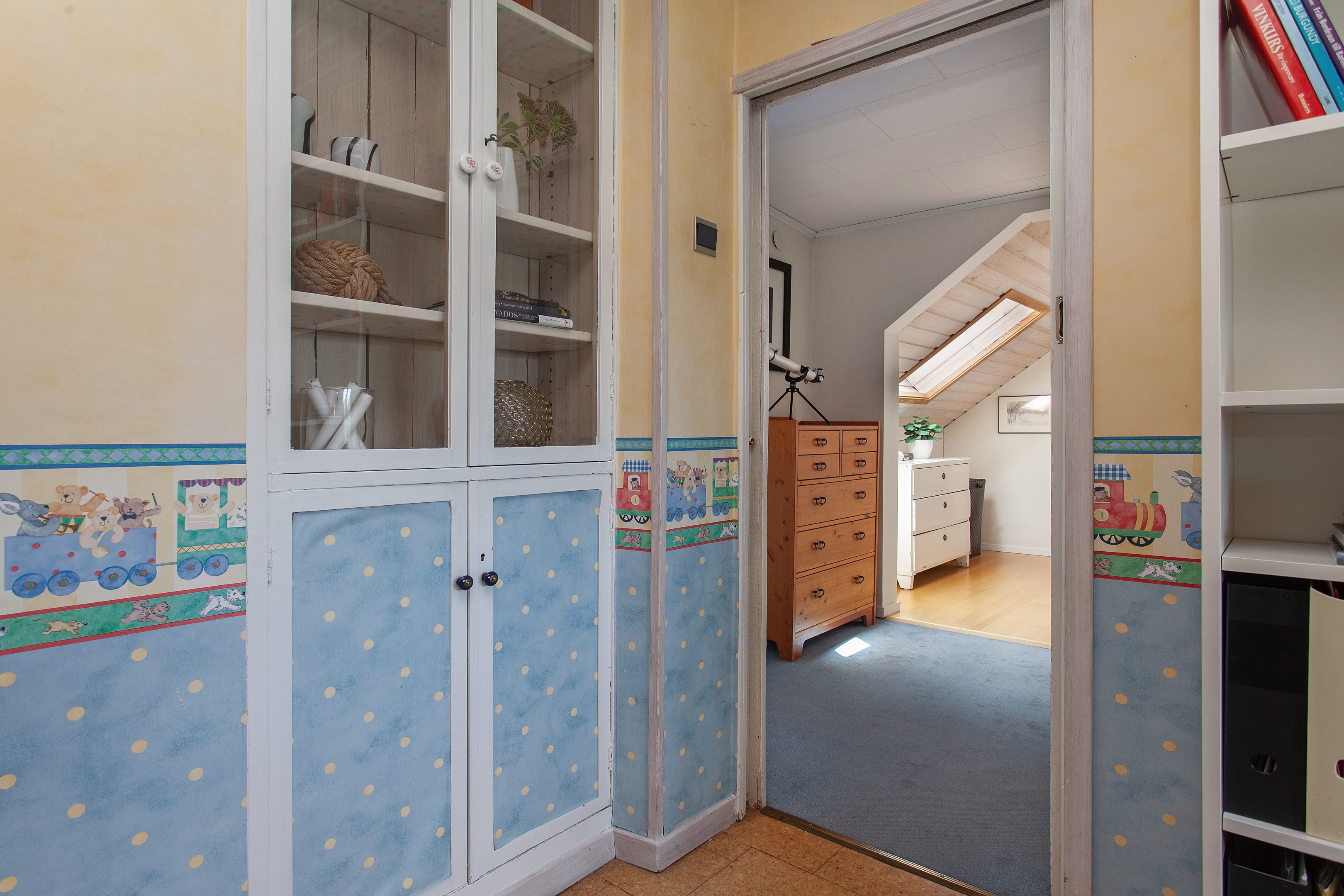 Bostadsbild från Dybecksvägen 85, Kommande i Bromma - Norra Ängby, Stockholm