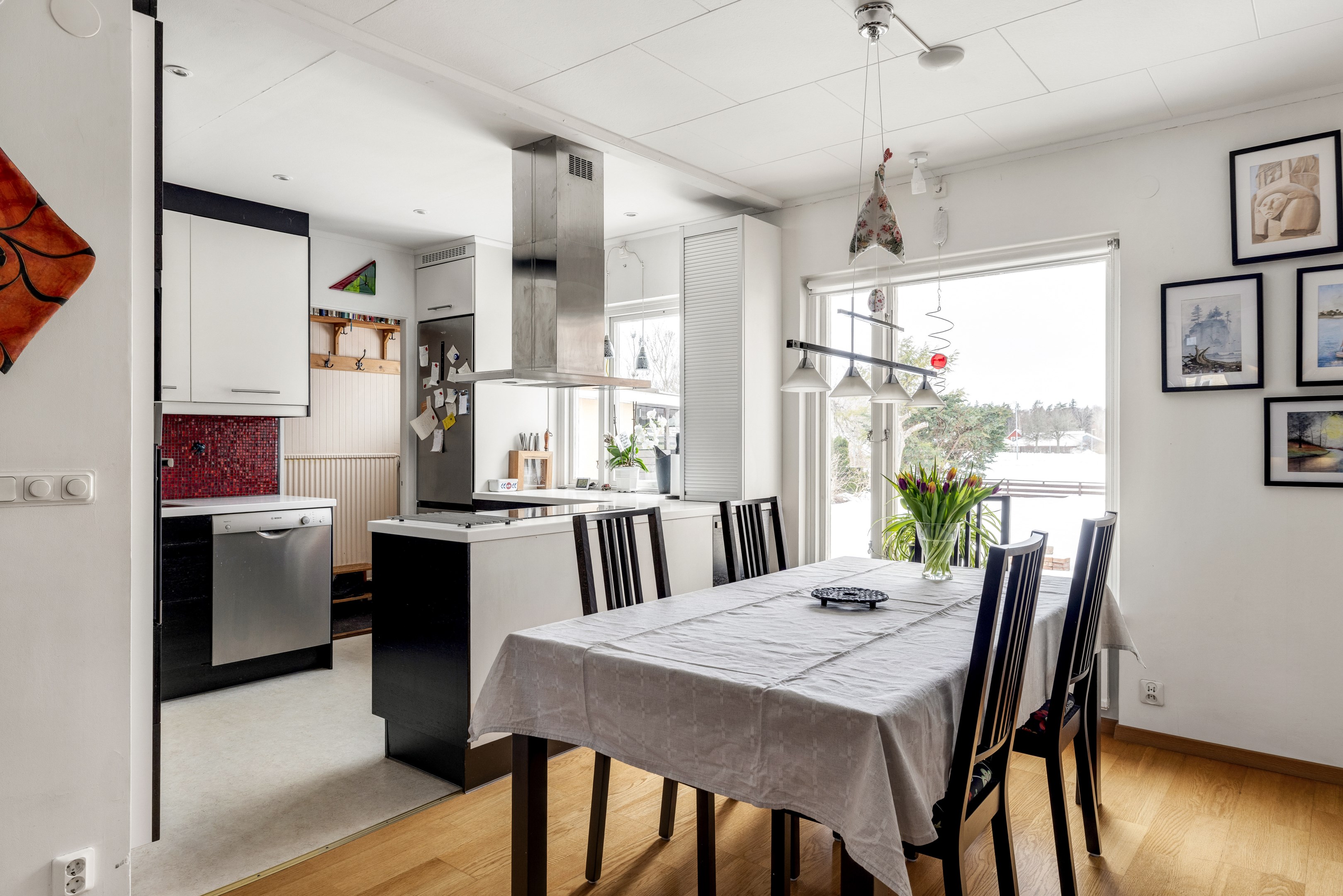 Bostadsbild från Rågvägen 6, Såld i Nåntuna, Uppsala