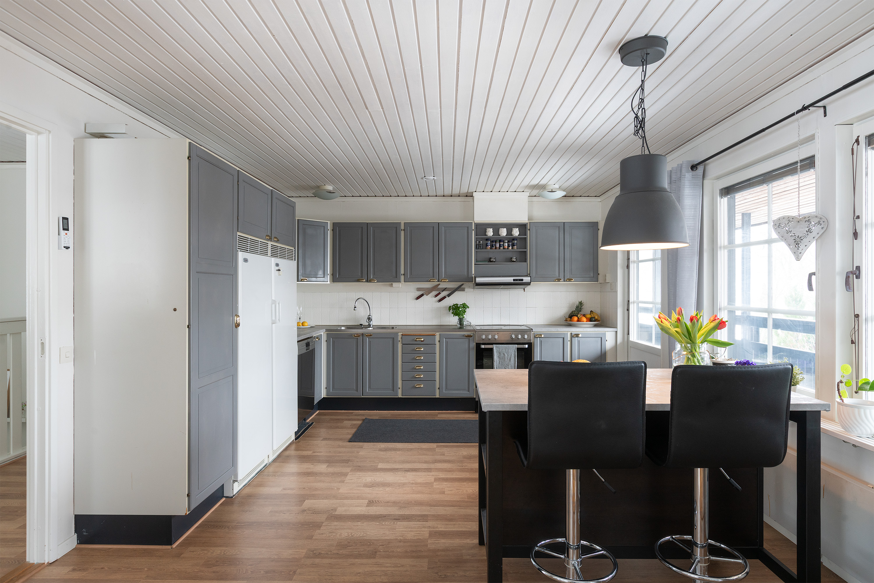 Bostadsbild från Adler Salvius väg 135, Till salu i Tullinge Parkhem, Botkyrka