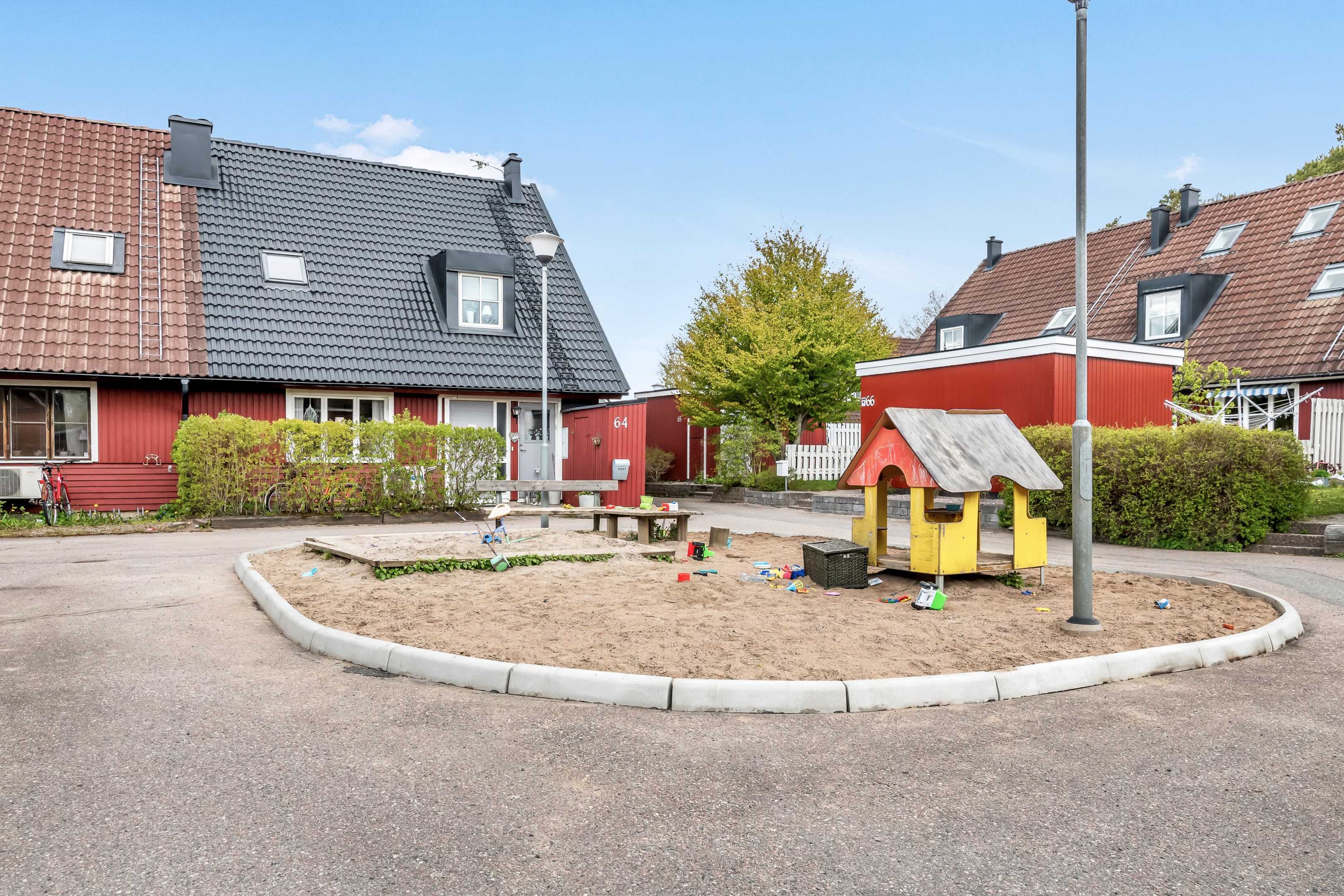 Bostadsbild från Nyodlarvägen 70, Såld i Bälinge, Uppsala