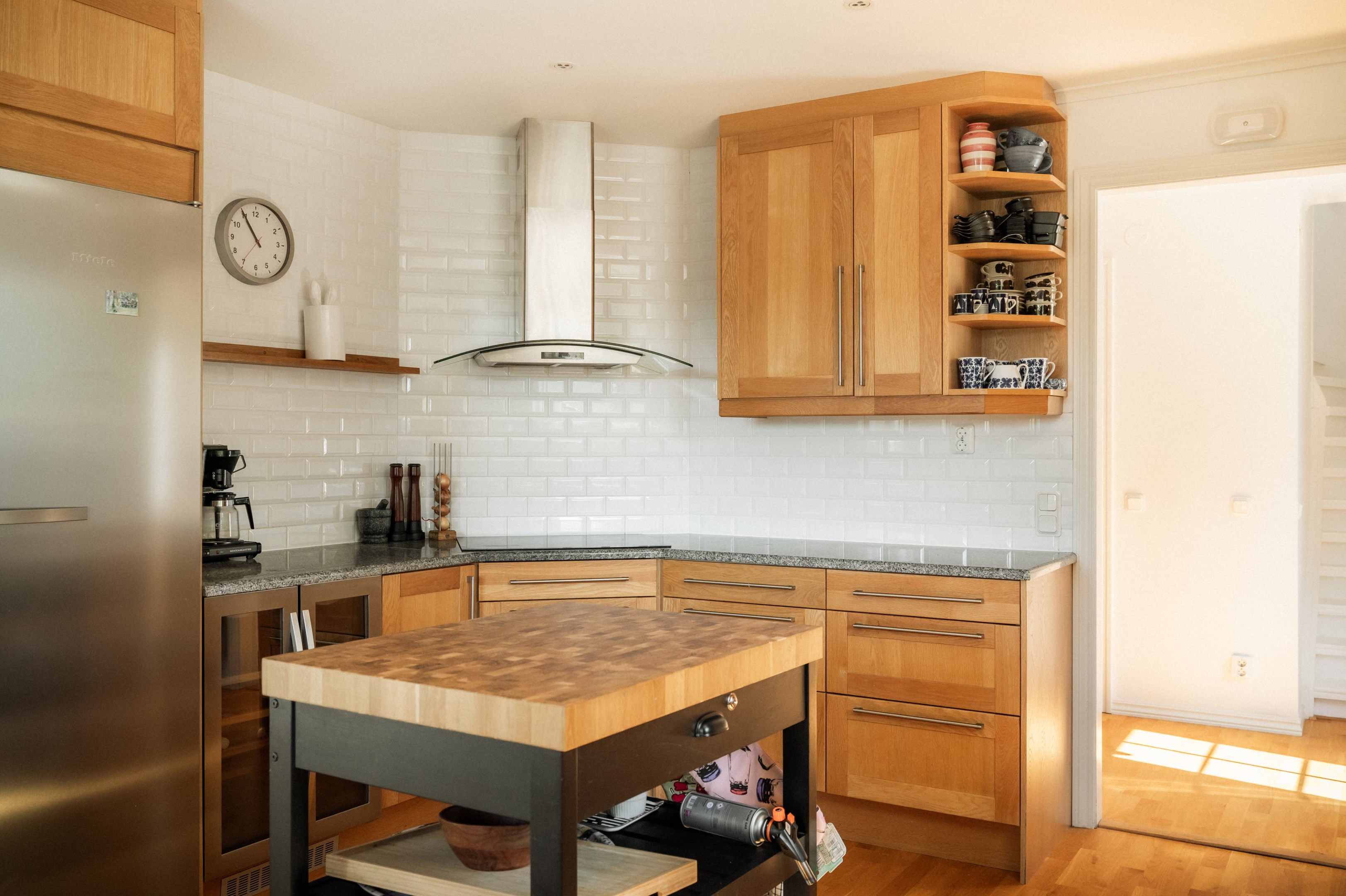 Bostadsbild från Hasseluddsvägen 128B, Till salu i Hasseludden, Nacka