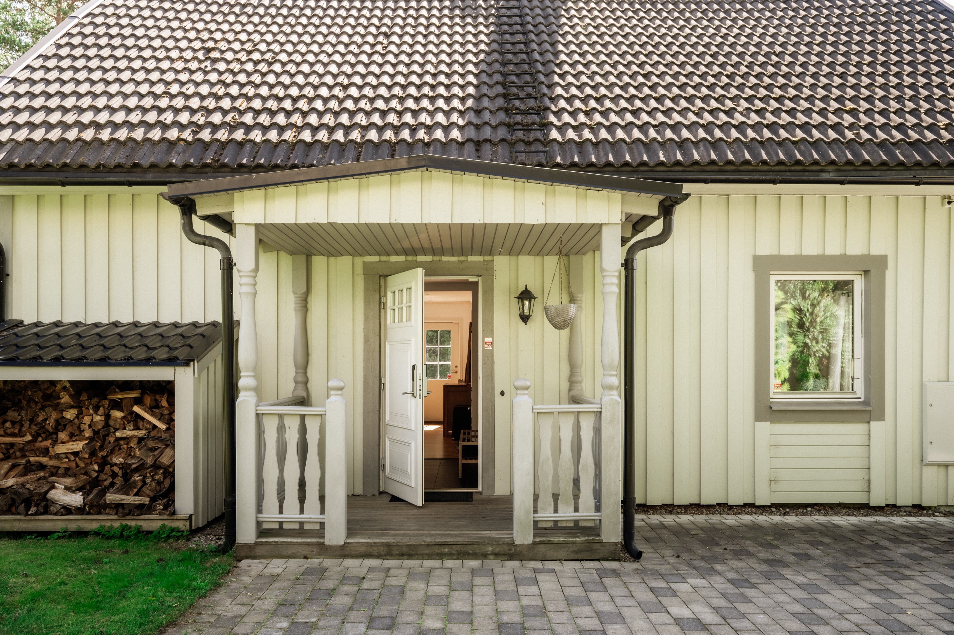 Bostadsbild från Hasseluddsvägen 128B, Till salu i Hasseludden, Nacka