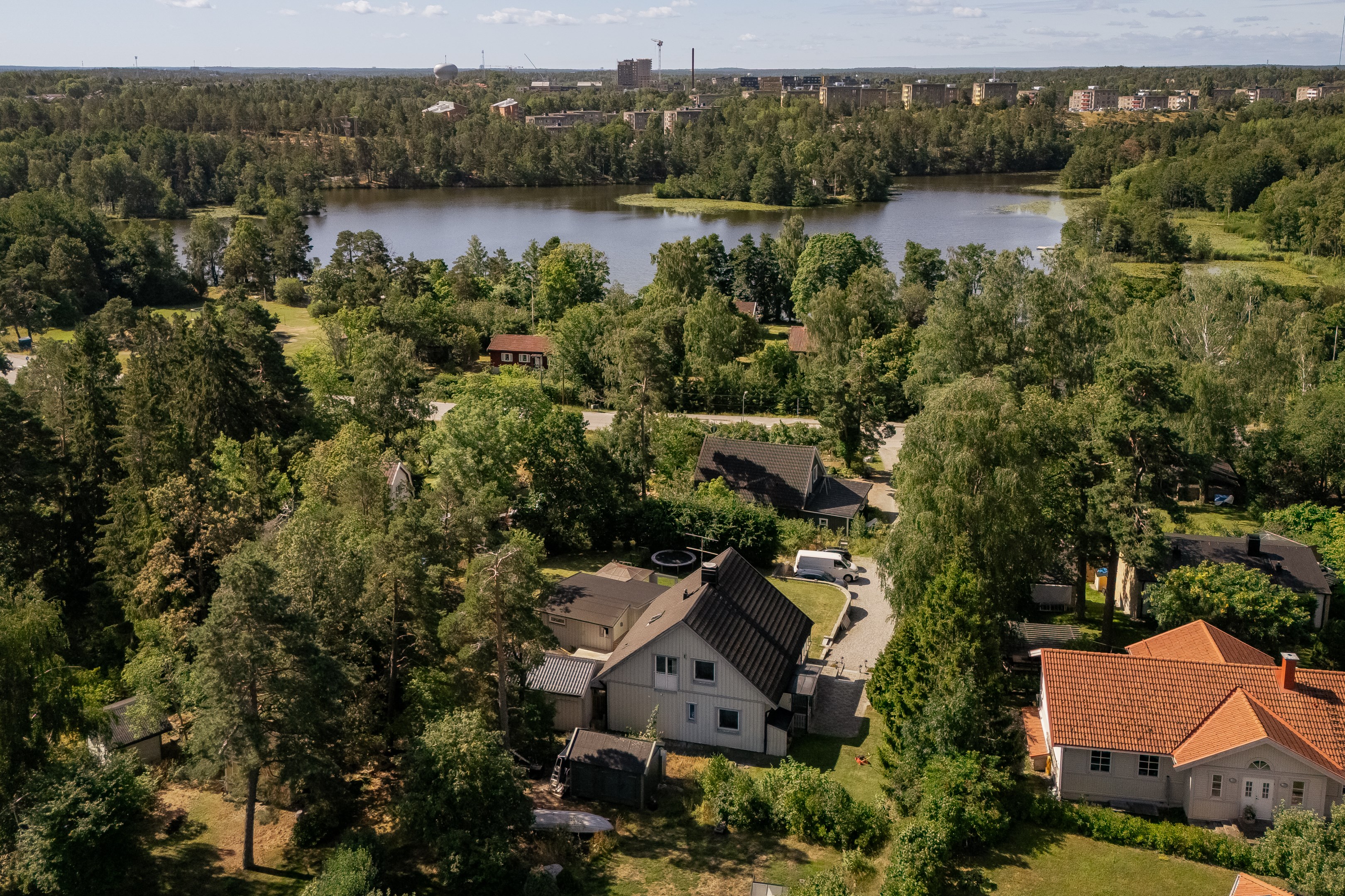 Bostadsbild från Hasseluddsvägen 128B, Till salu i Hasseludden, Nacka