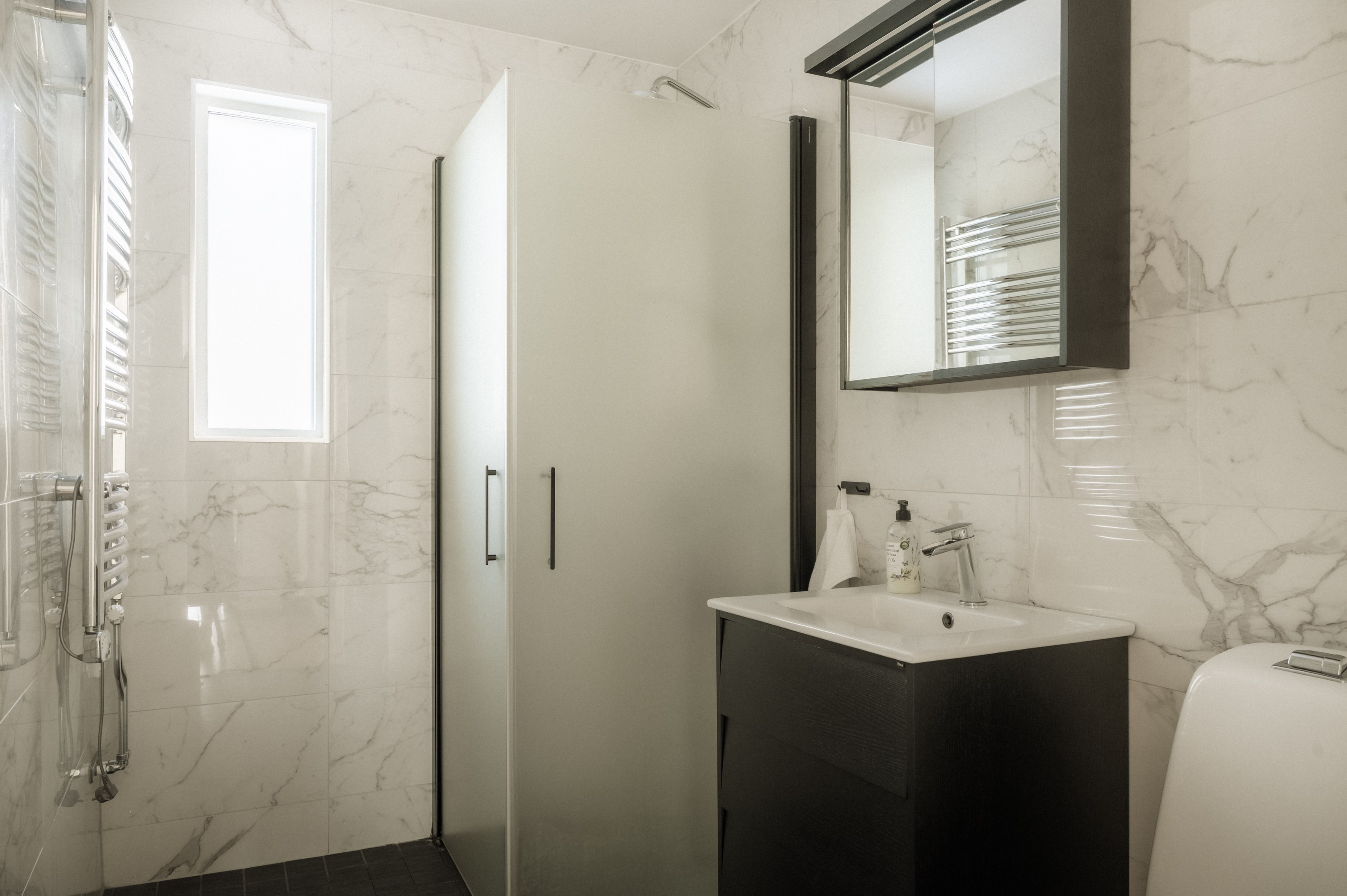 Bostadsbild från Hasseluddsvägen 128B, Till salu i Hasseludden, Nacka