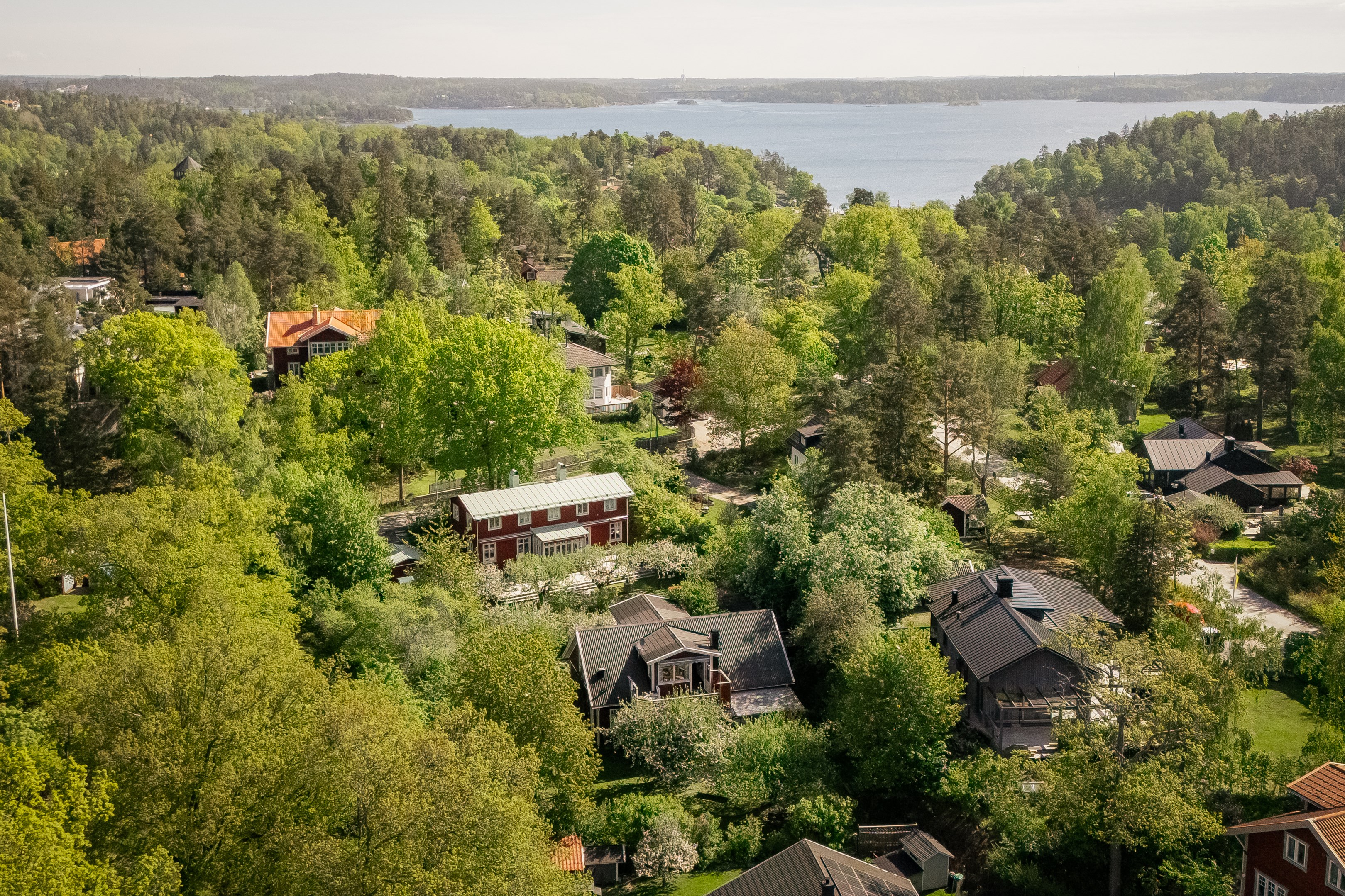Bostadsbild från Hermelinsvägen 15, Såld i Boo Gård, Nacka