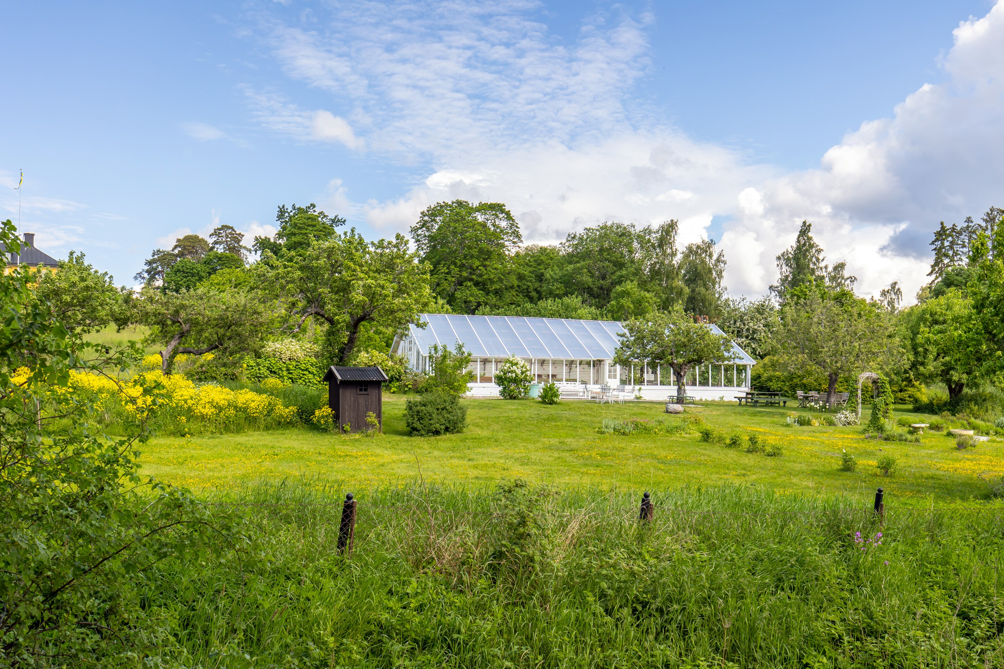 Bostadsbild från Hermelinsvägen 15, Såld i Boo Gård, Nacka