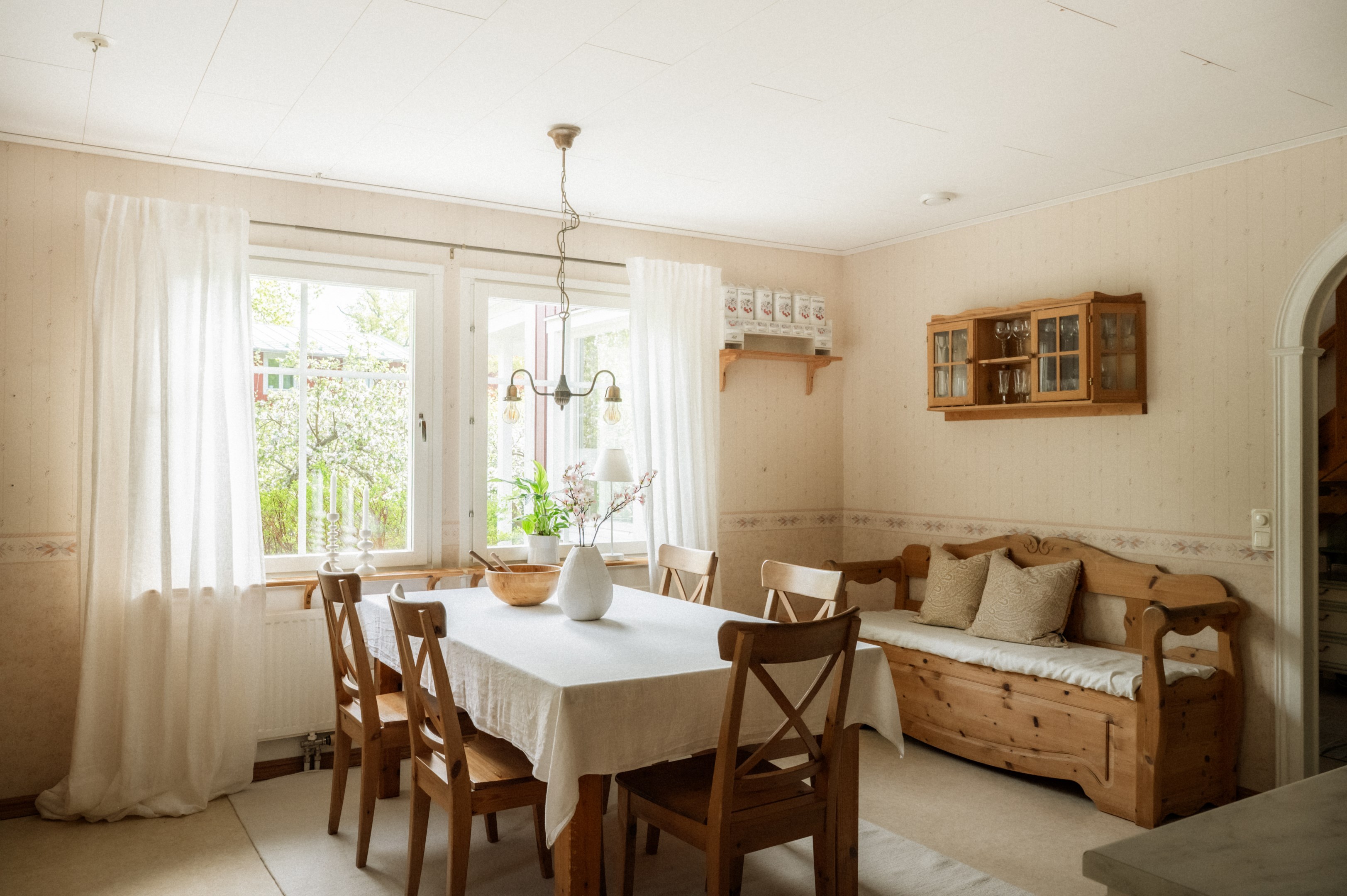 Bostadsbild från Hermelinsvägen 15, Såld i Boo Gård, Nacka