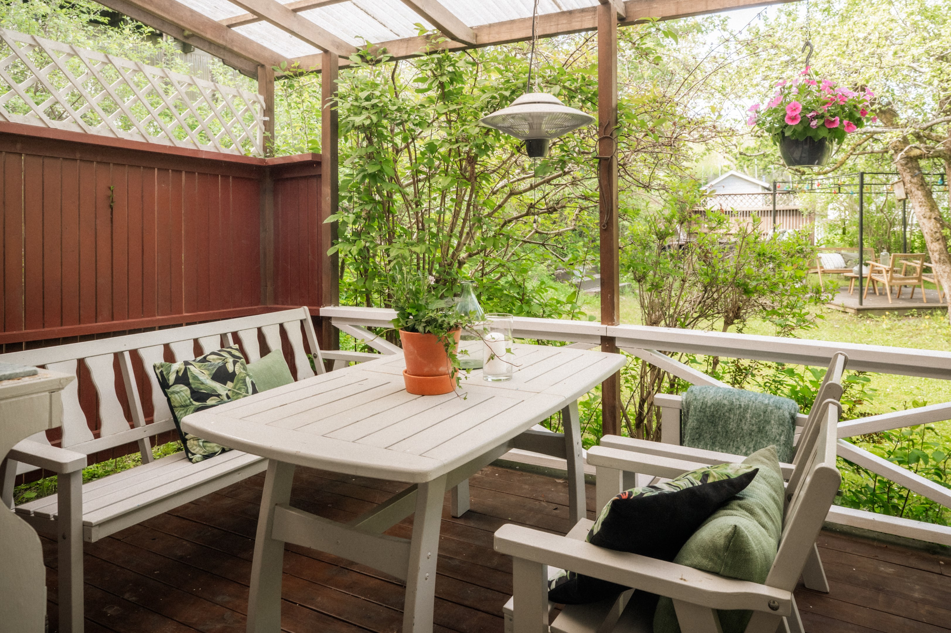 Bostadsbild från Hermelinsvägen 15, Såld i Boo Gård, Nacka