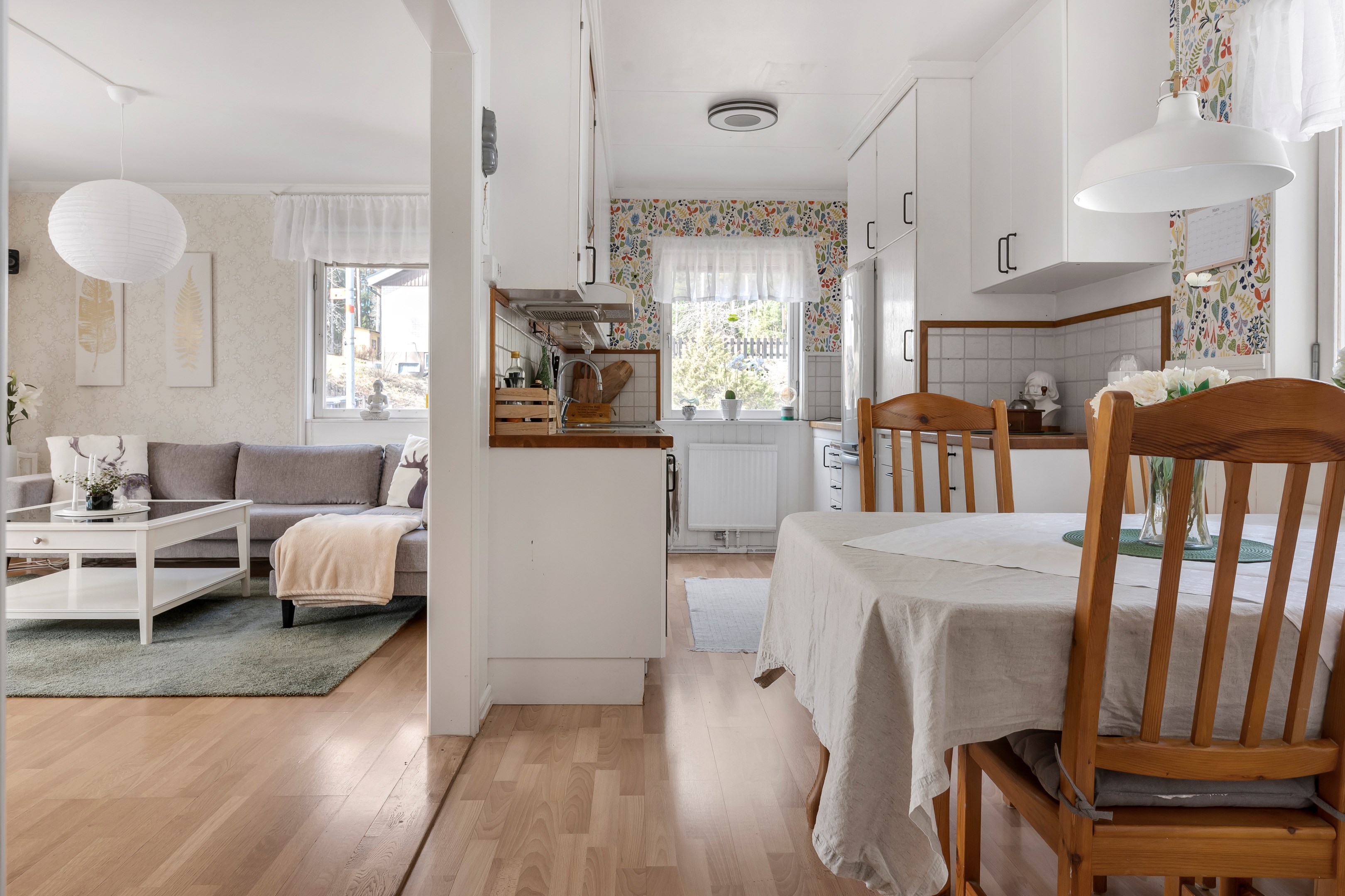 Bostadsbild från Älgstråket 19, Till salu i Läby, Uppsala