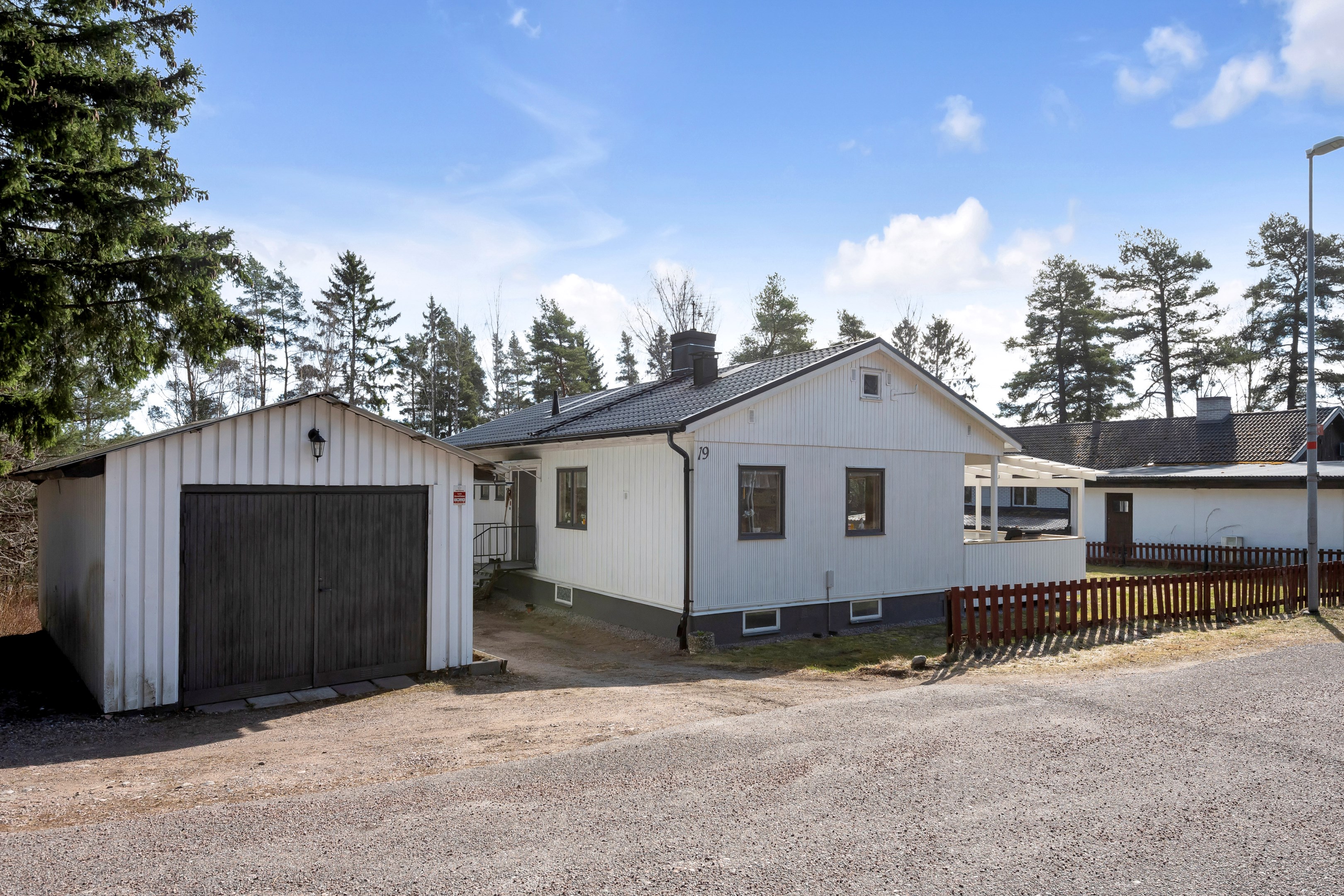 Bostadsbild från Älgstråket 19, Till salu i Läby, Uppsala