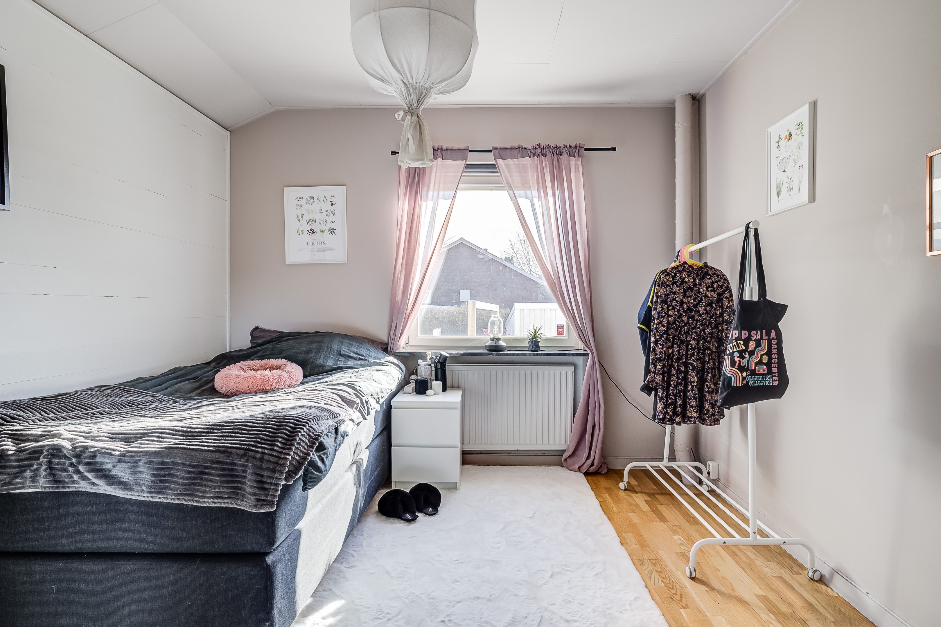 Bostadsbild från Rörbäcksvägen 5, Kommande i Nåntuna, Uppsala