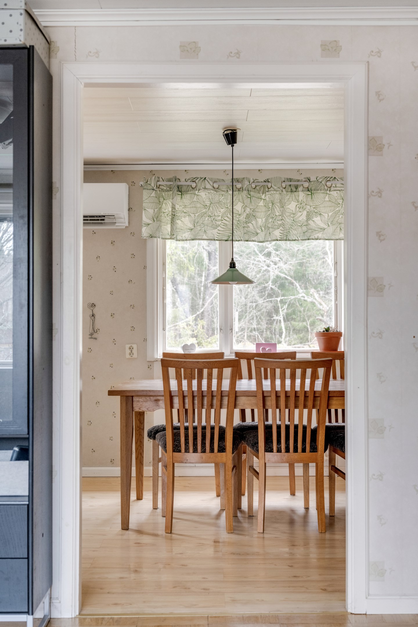 Bostadsbild från Romstarbo 214, Till salu i Örbyhus, Tierp